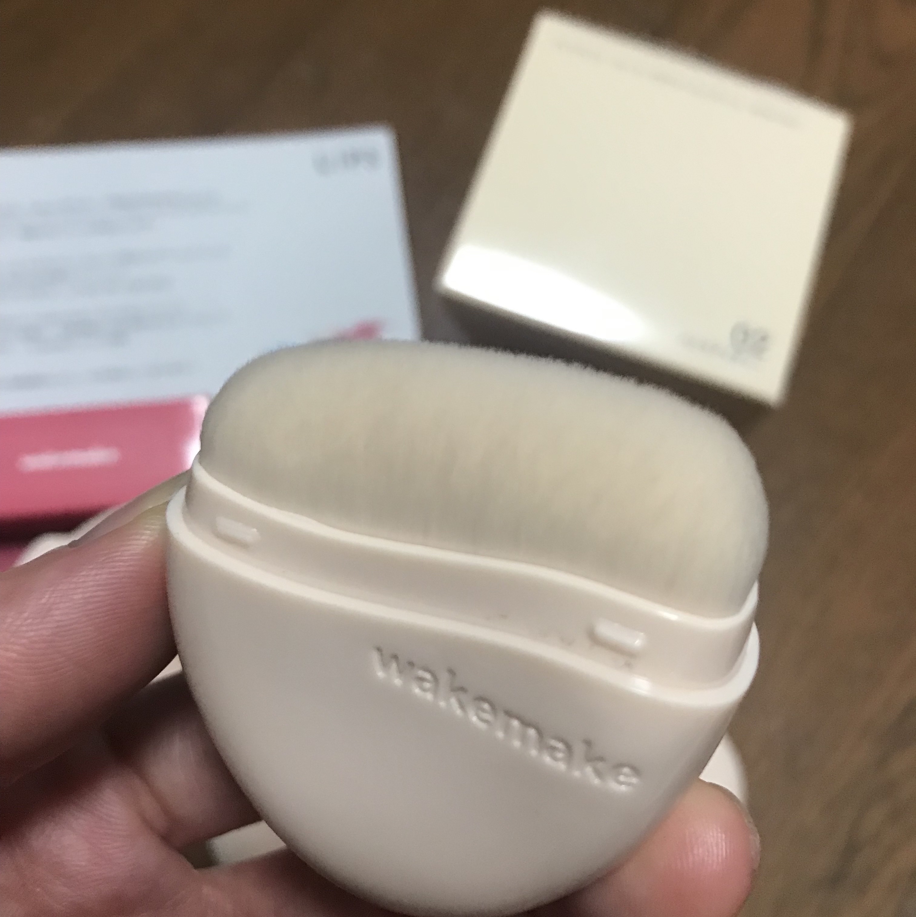 ウォーターグロウコーティングバーム/wakemake/クリーム・エマルジョンファンデーションを使ったクチコミ（3枚目）