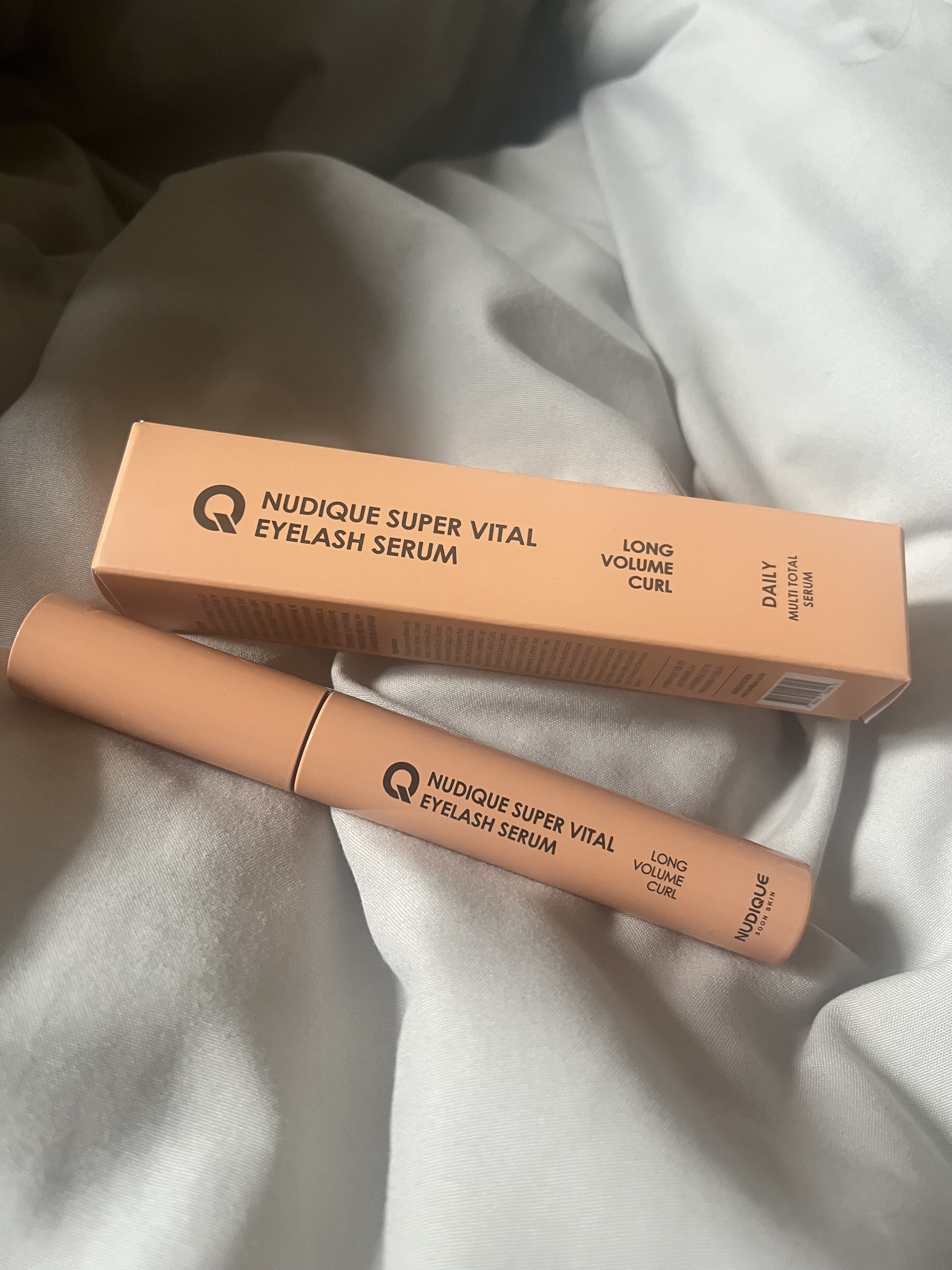スーパーバイタルアイラッシュセラム/NUDIQUE/まつげ美容液を使ったクチコミ（3枚目）