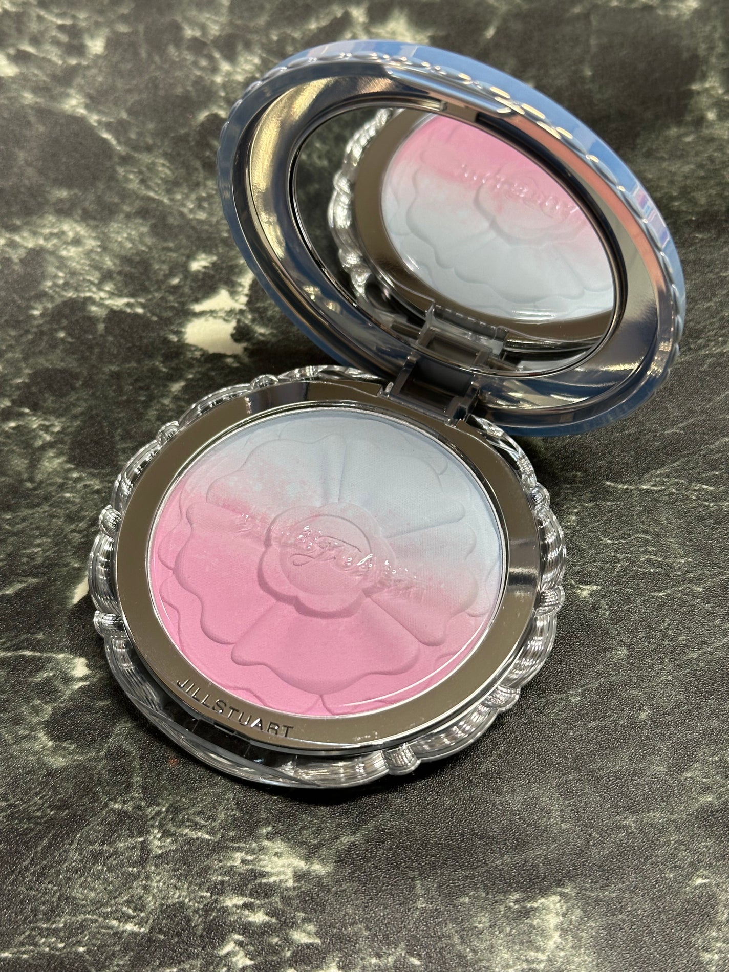 ジルスチュアート パステルペタル ブラッシュ/JILL STUART/パウダーチークを使ったクチコミ(5枚目)