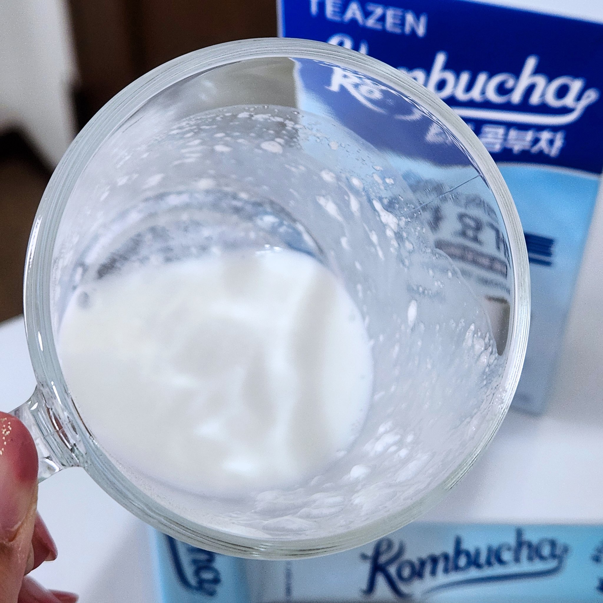 TEAZEN コンブチャヨーグルトスムージーのクチコミ「【TEAZEN】コンブチャヨーグルトスムージー🤍 

TEAZENの新作コンブチャ🤍 

韓国.....」（2枚目）