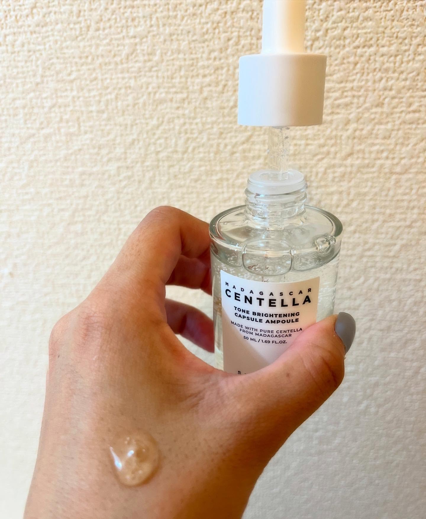 トーンブライトニング カプセルアンプル/SKIN1004/美容液を使ったクチコミ（3枚目）