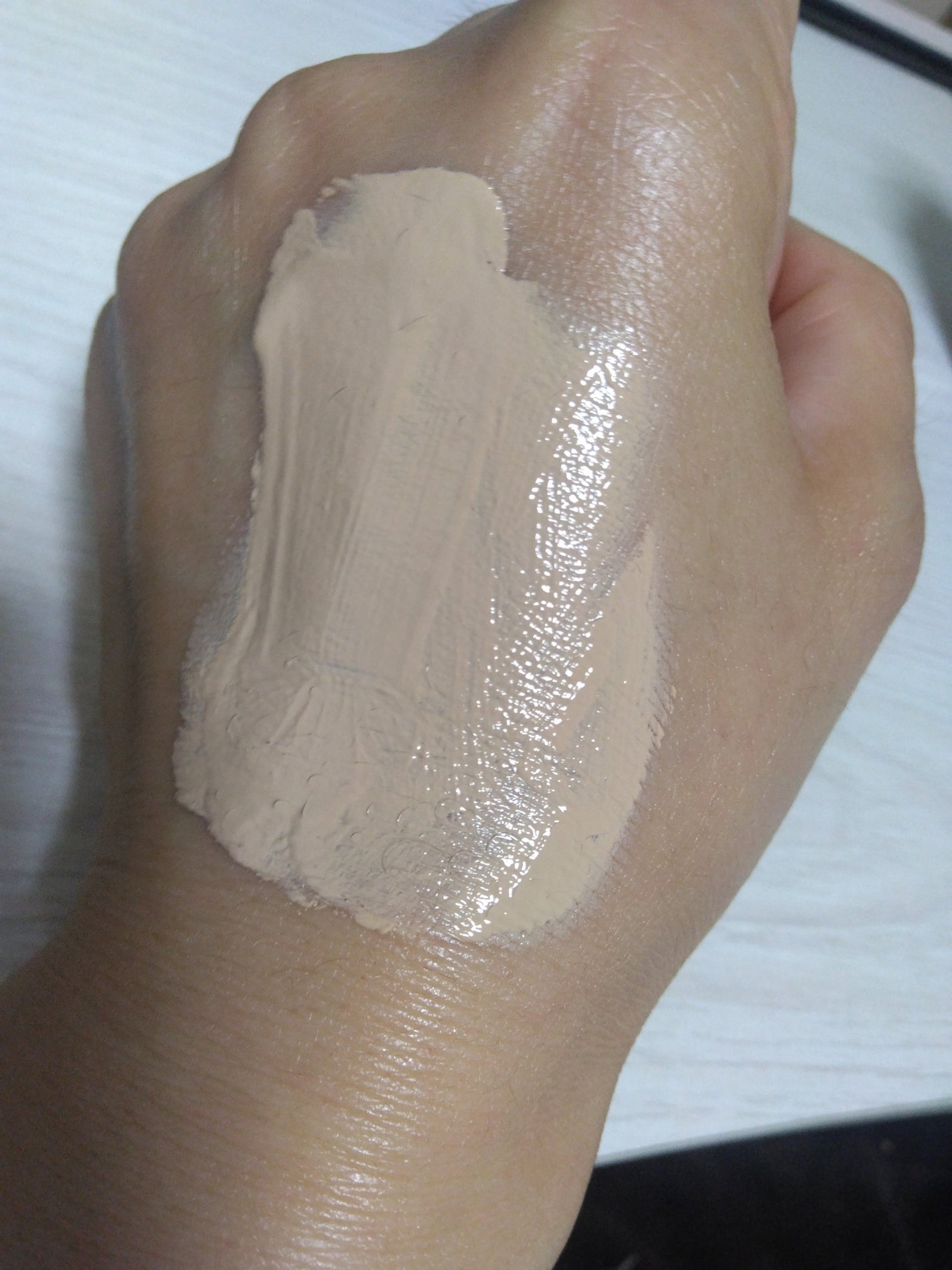 エクシア エバーラスター ファンデーション/ALBION/リキッドファンデーションを使ったクチコミ(4枚目)