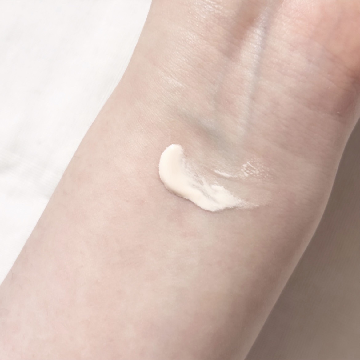 フローレススキン グロウライザー 30g/DECORTÉ/化粧下地を使ったクチコミ（2枚目）