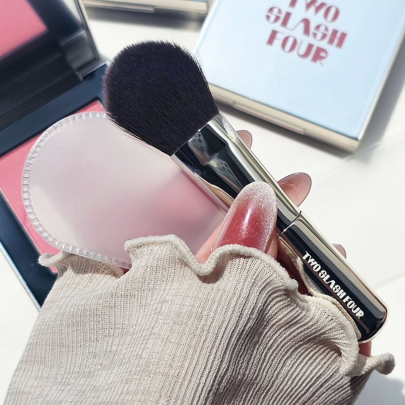 オールオーバーフェイスブラッシュ/TWO SLASH FOUR/パウダーチークを使ったクチコミ(5枚目)