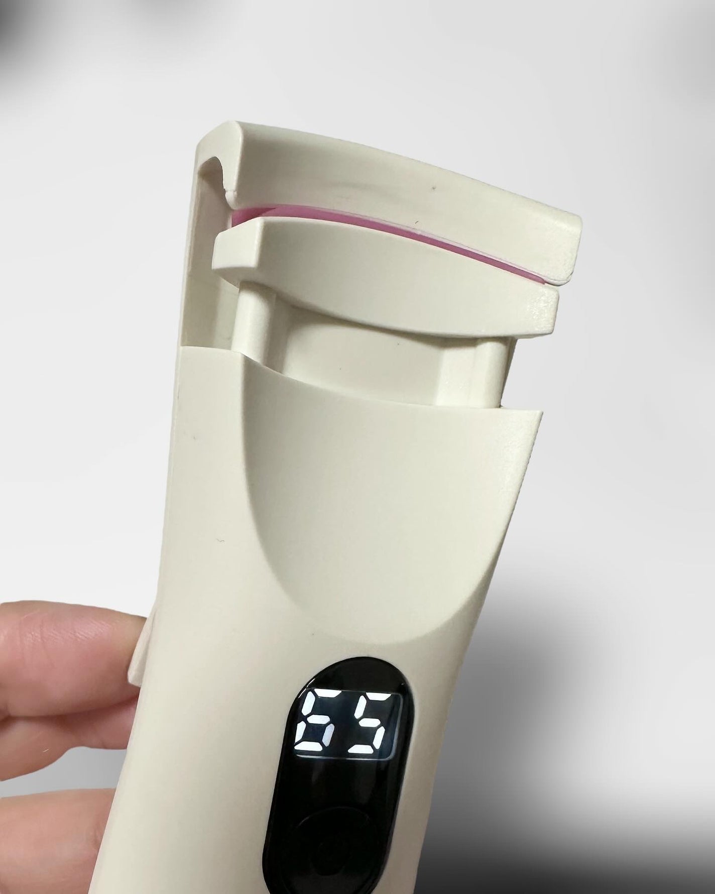 グラムパワーロングラスティング ヒーテッドアイラッシュカーラー/VODANA (ボダナ)/ホットビューラーを使ったクチコミ(6枚目)