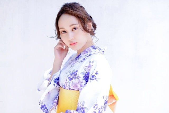 浴衣の女性