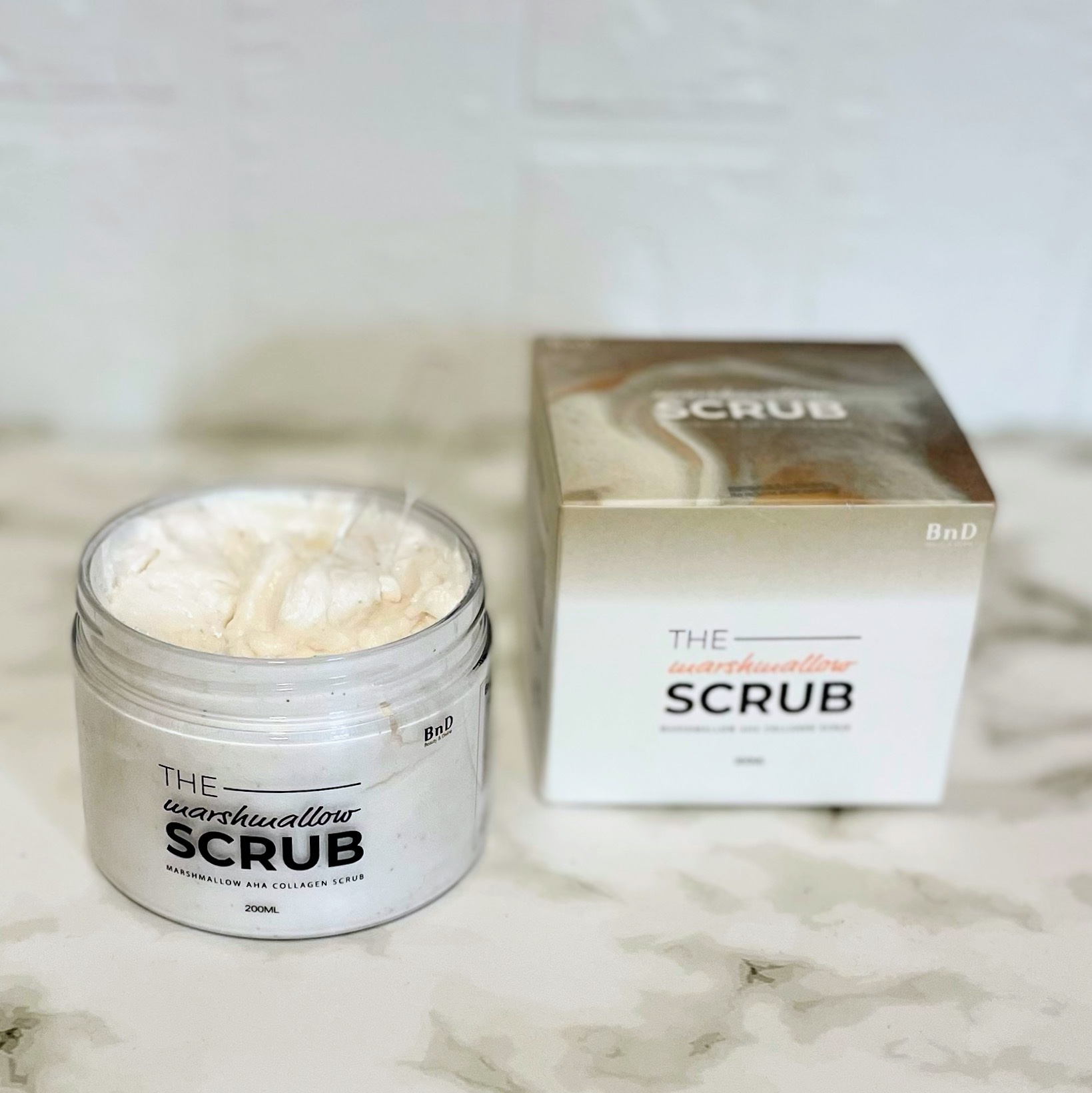 BnD マシュマロ コラーゲン AHA スクラブ /BnD/ボディスクラブを使ったクチコミ（2枚目）