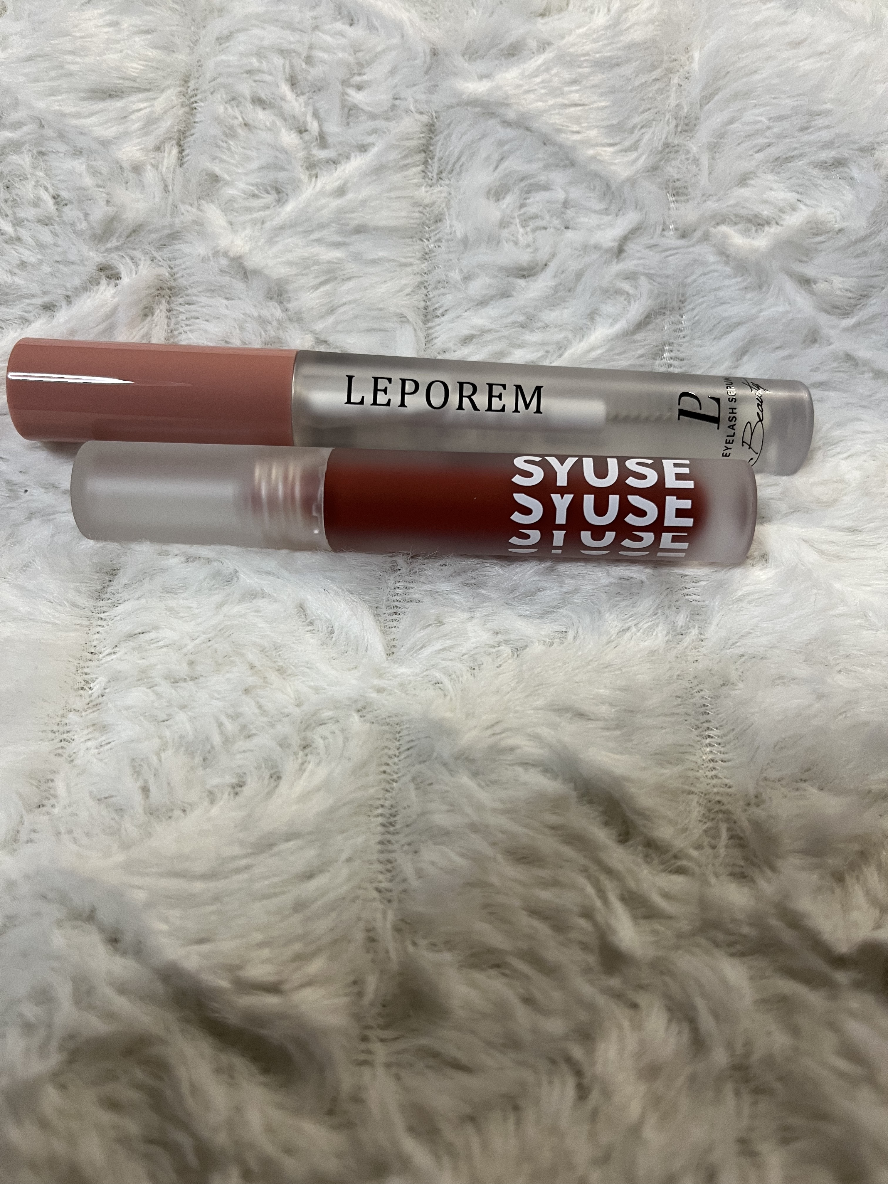 マットリップ/LEPOREM/口紅を使ったクチコミ（3枚目）