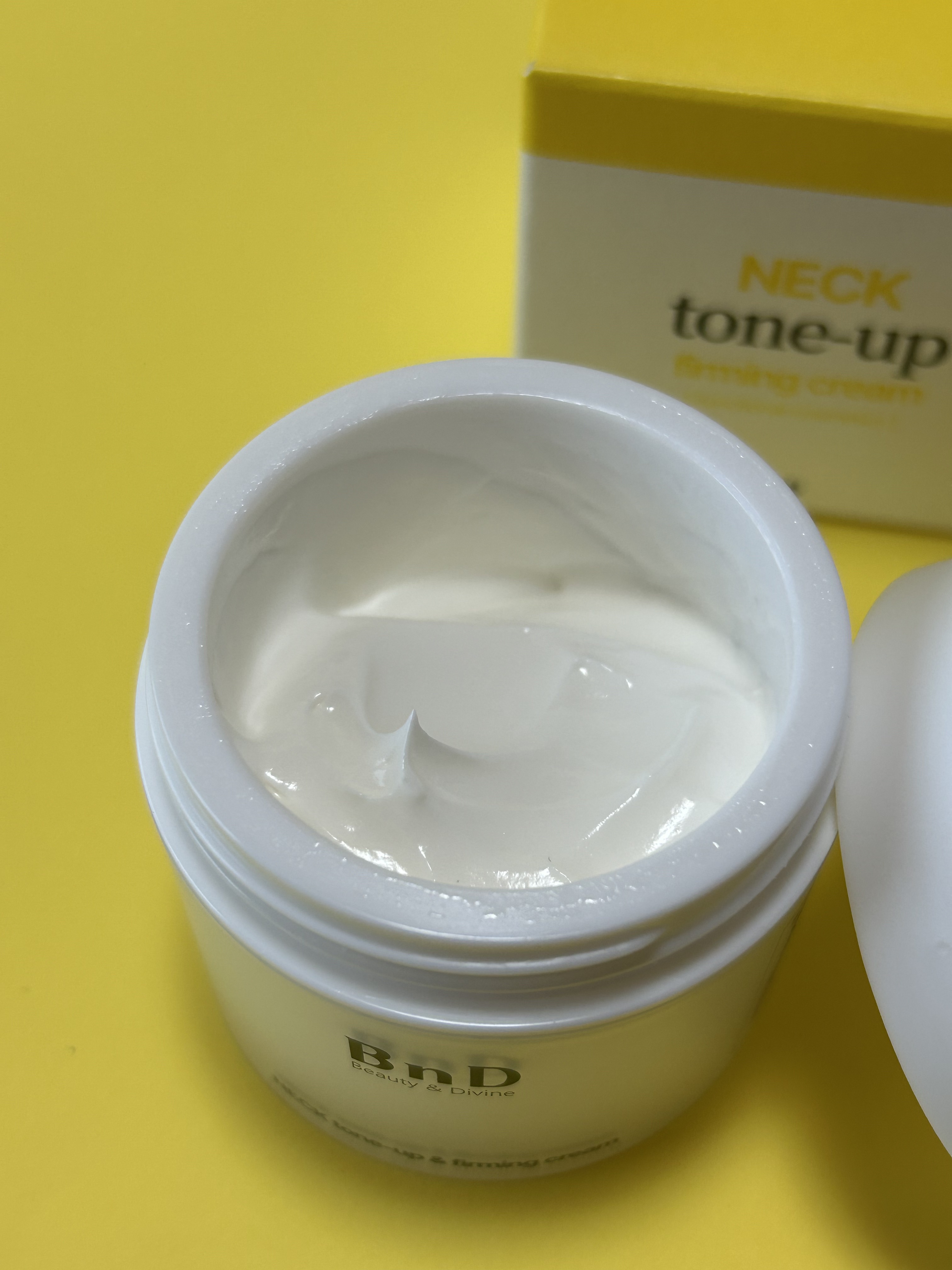 BnD ネックアイロン トーンアップ クリーム/BnD/ネック・デコルテケアを使ったクチコミ（3枚目）
