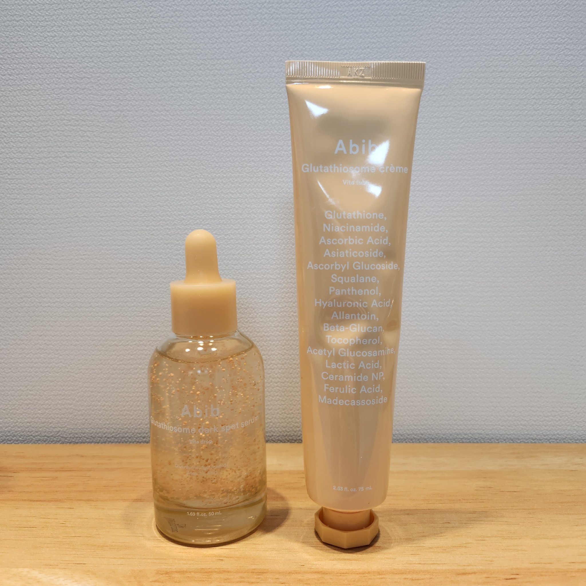 ライン使いでシナジーUP!

────────────

Abib🧡　
#提供

紫外線が気になるこれからの時期に必須な美白アイテム！

以前お気に入りで使っていた
をリピートしました🫶

グルタチオンソームダークスポットセラムビタドロ