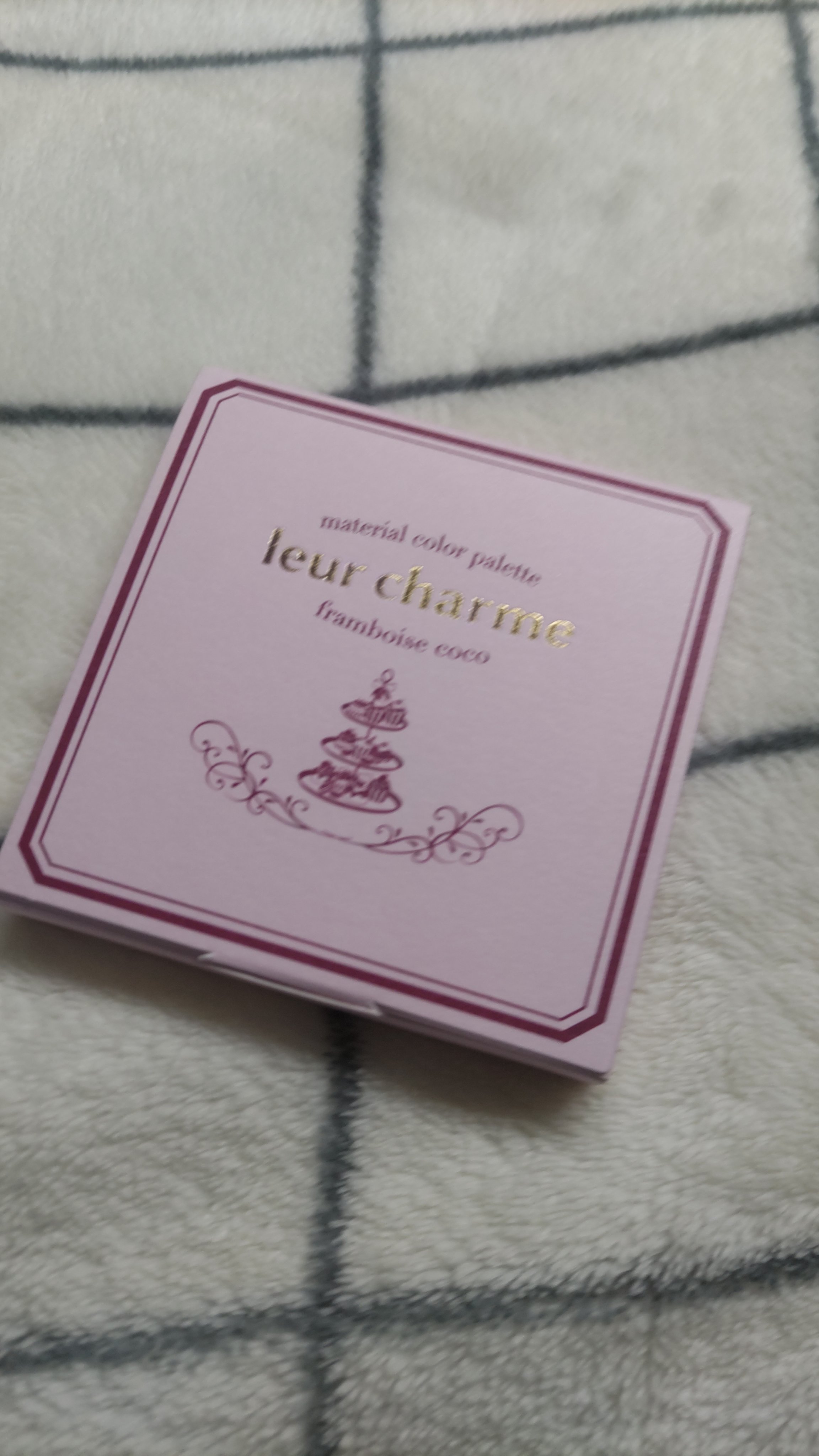 マテリアルカラーパレット/leur charme/アイシャドウパレットを使ったクチコミ（1枚目）