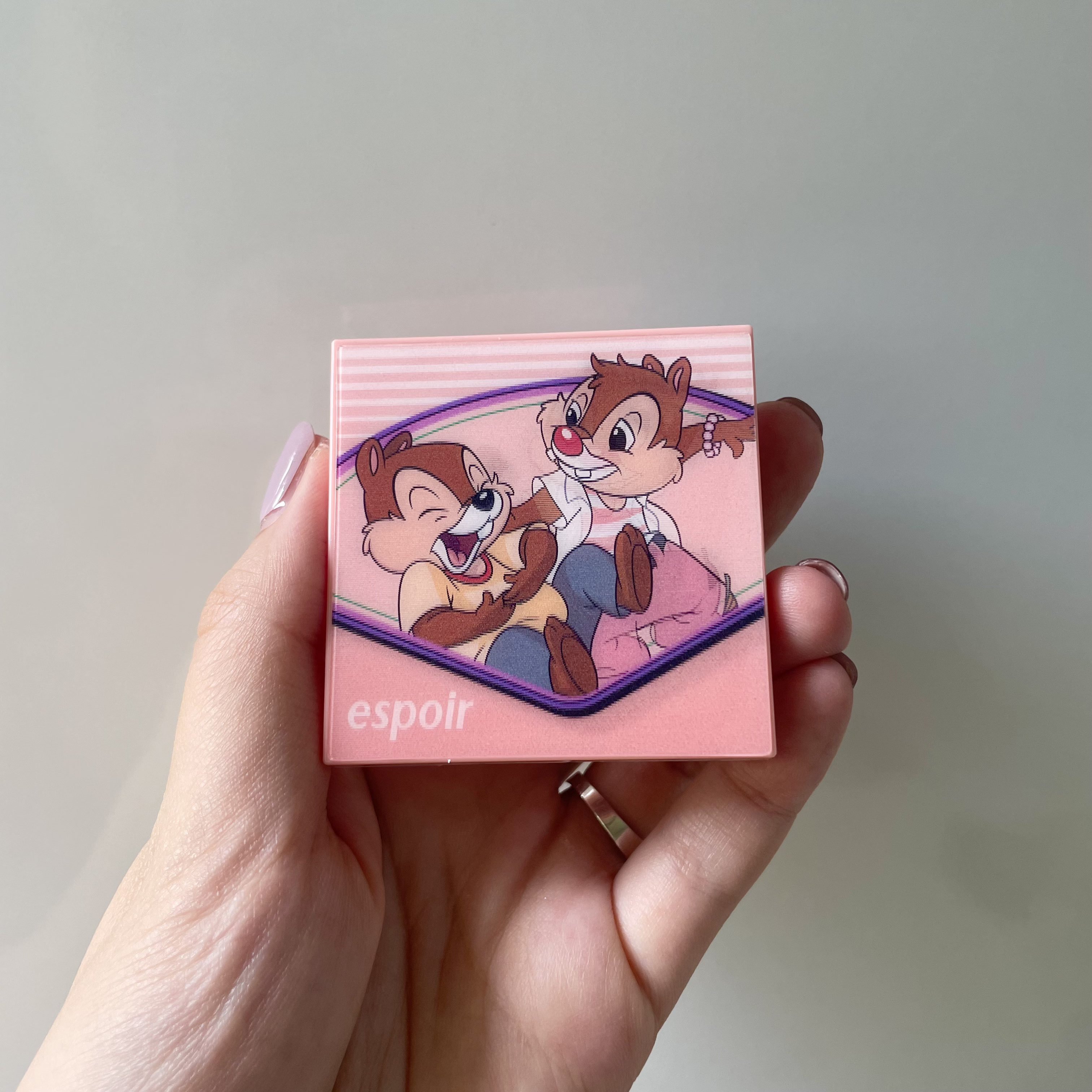 ブラリーチーク(ディズニーエディション) 02 ウエービーコーラル/espoir/チークを使ったクチコミ（1枚目）