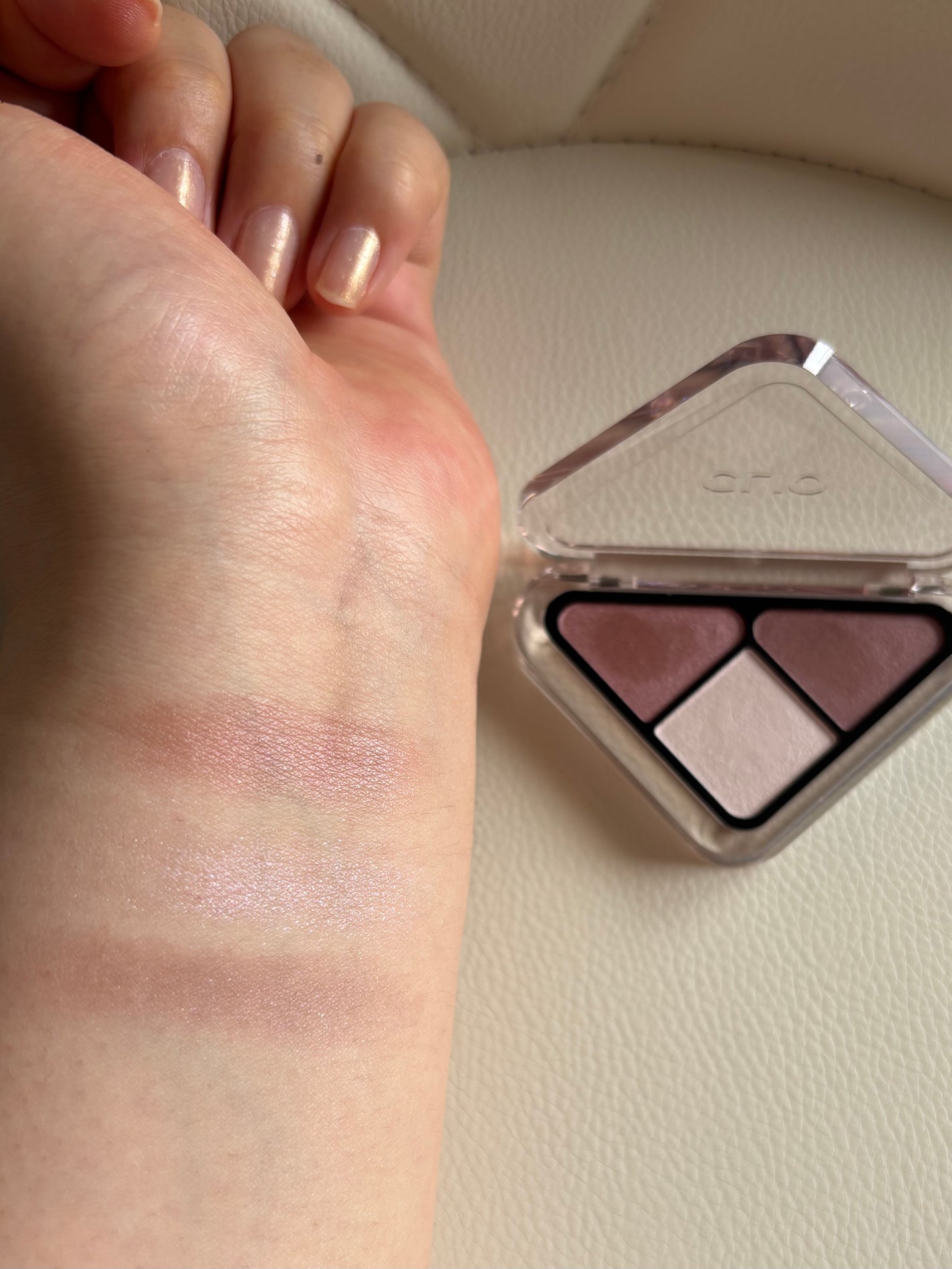 エッセンシャル シャドウ タップ/CLIO/アイシャドウパレットを使ったクチコミ(4枚目)
