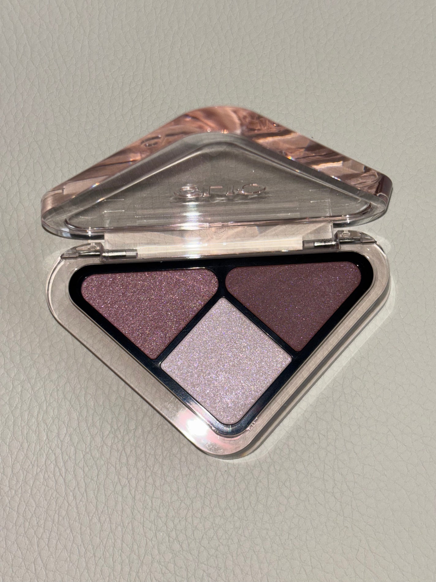 エッセンシャル シャドウ タップ/CLIO/アイシャドウパレットを使ったクチコミ(3枚目)