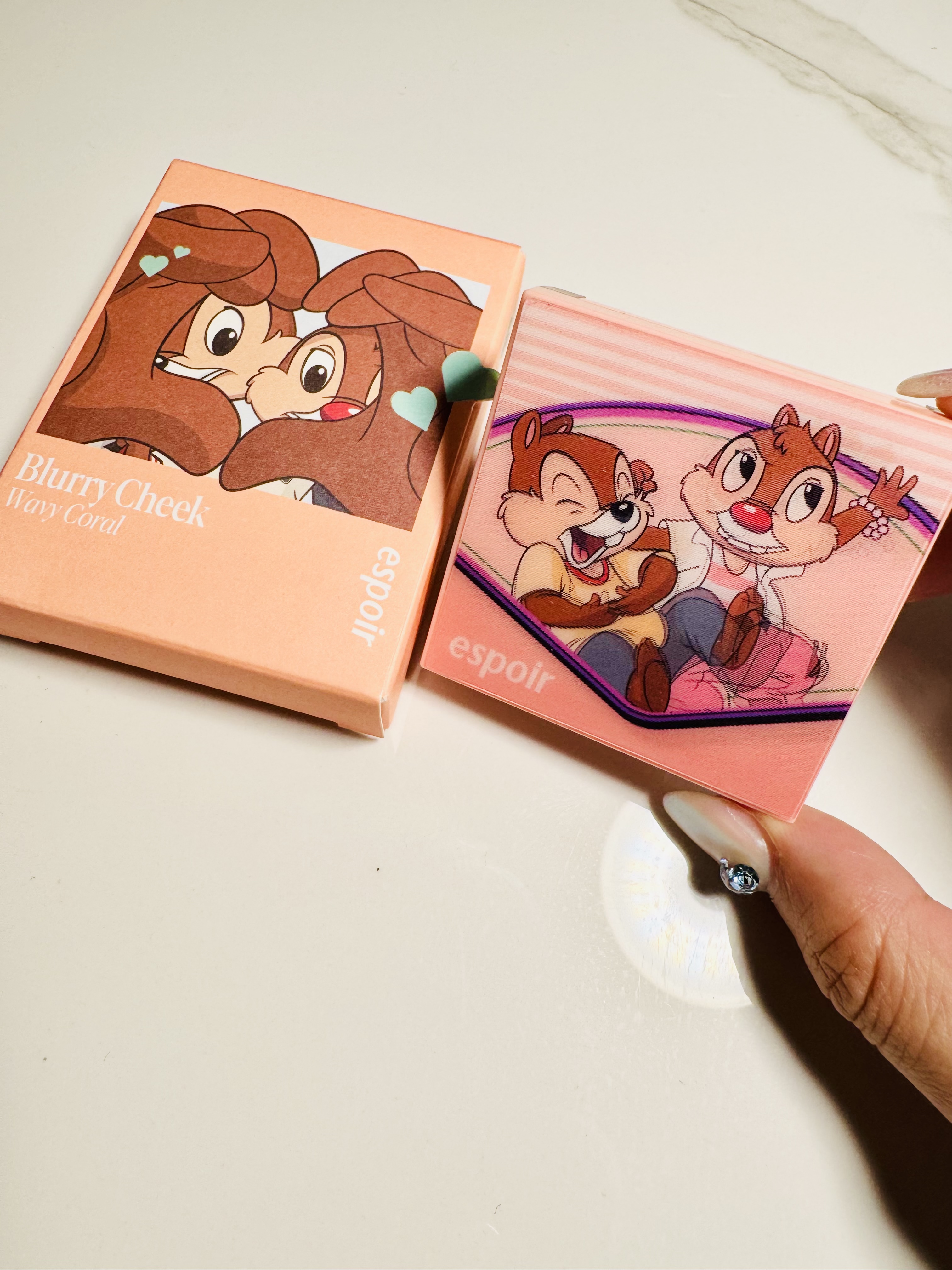 ブラリーチーク(ディズニーエディション) 02 ウエービーコーラル/espoir/チークを使ったクチコミ（1枚目）