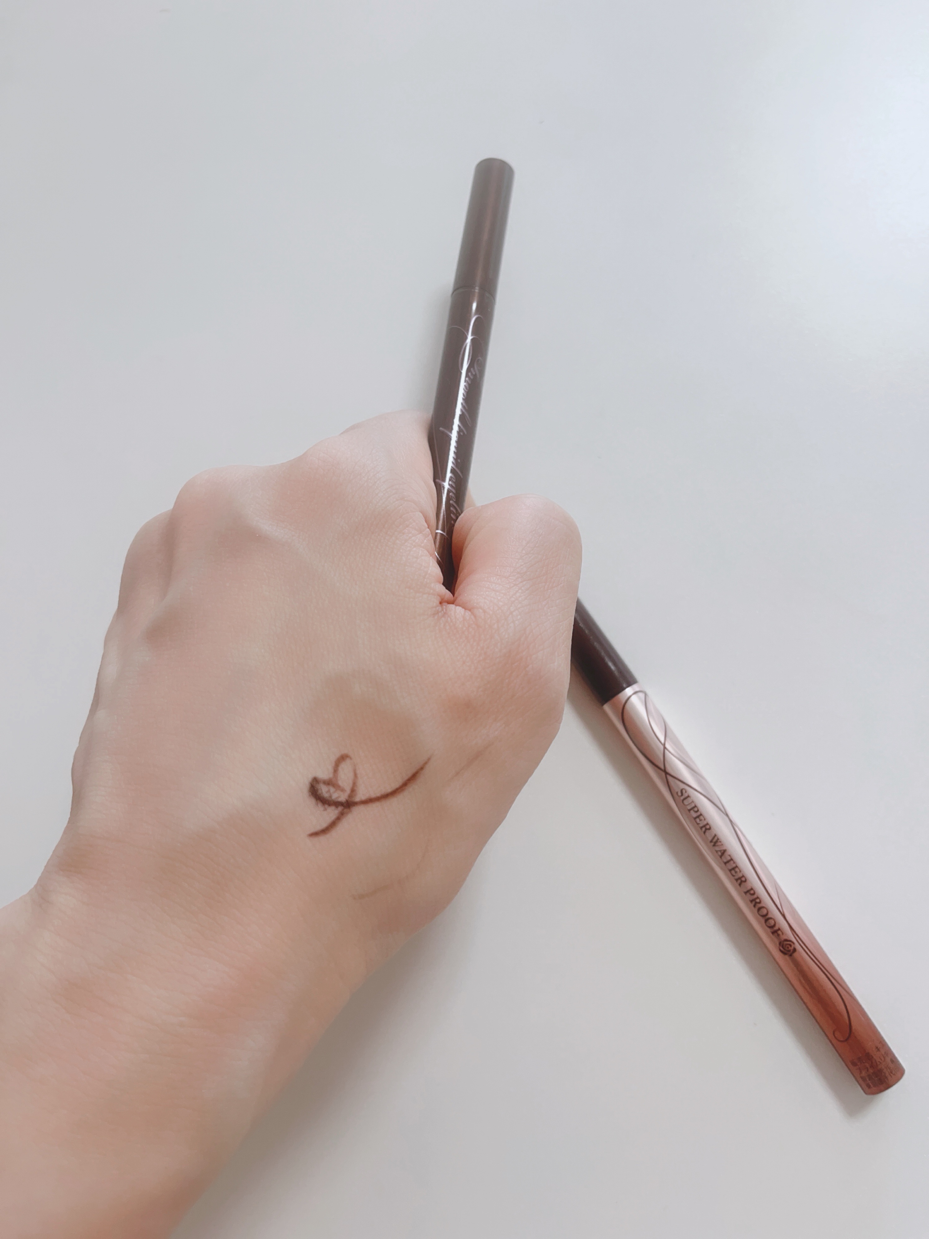 スムースリキッドアイライナー スーパーキープ 02 ビターブラウン/ヒロインメイク/リキッドアイライナーを使ったクチコミ（2枚目）