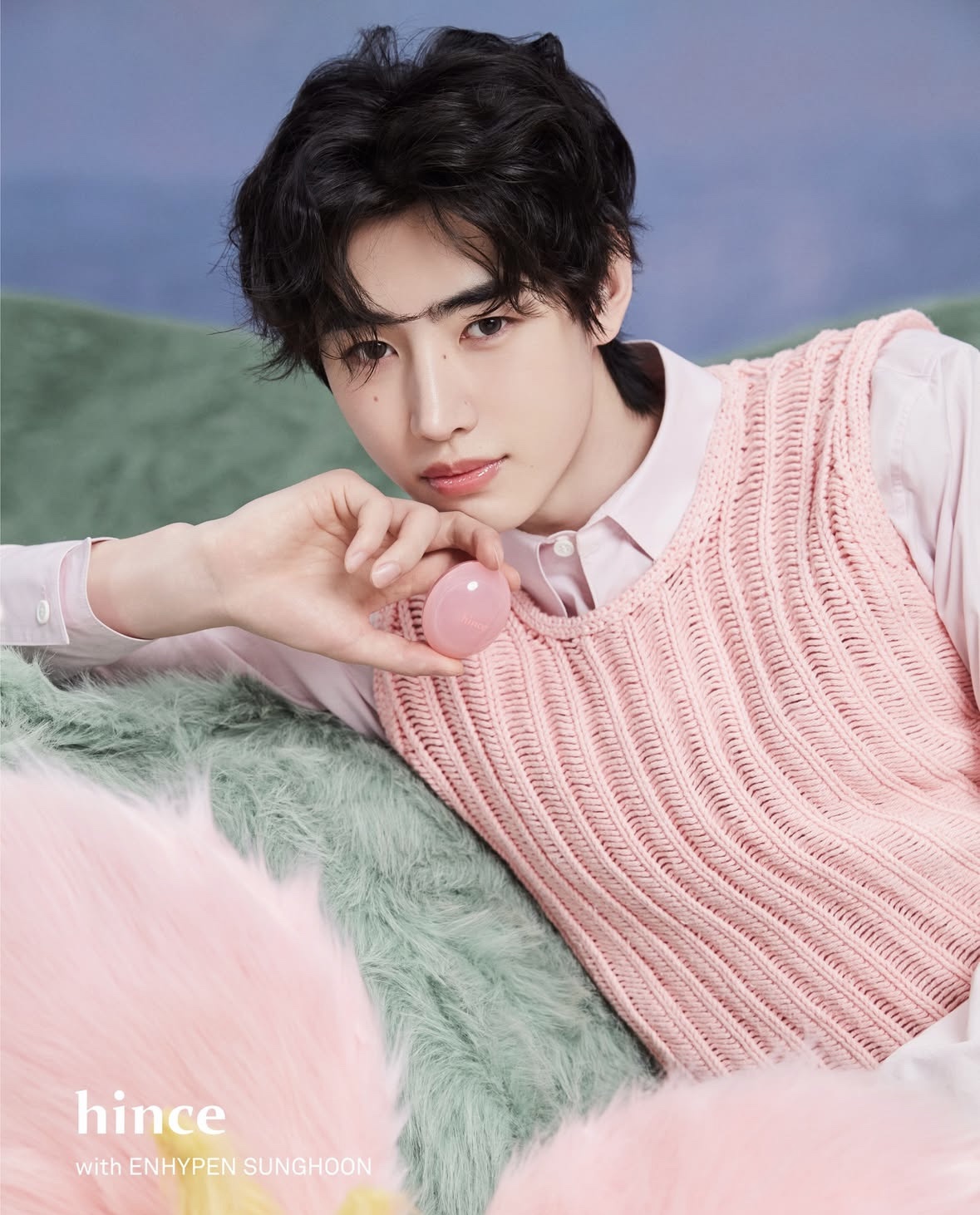 ロウグロウデューイーボール 10 クールローズデュー/hince/リップバームを使ったクチコミ（3枚目）