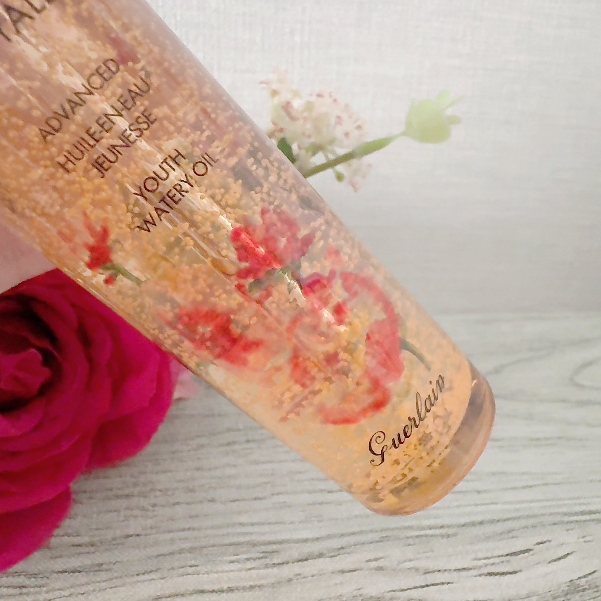 アベイユ ロイヤル アドバンスト ウォータリーオイル 限定パッケージ 50ml/GUERLAIN/美容液を使ったクチコミ（2枚目）