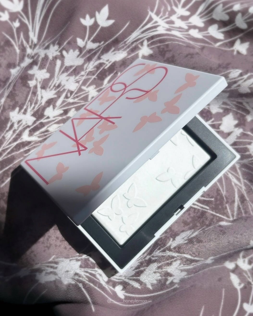 ライトリフレクティングセッティングパウダー プレスト N/NARS/プレストパウダーを使ったクチコミ(2枚目)