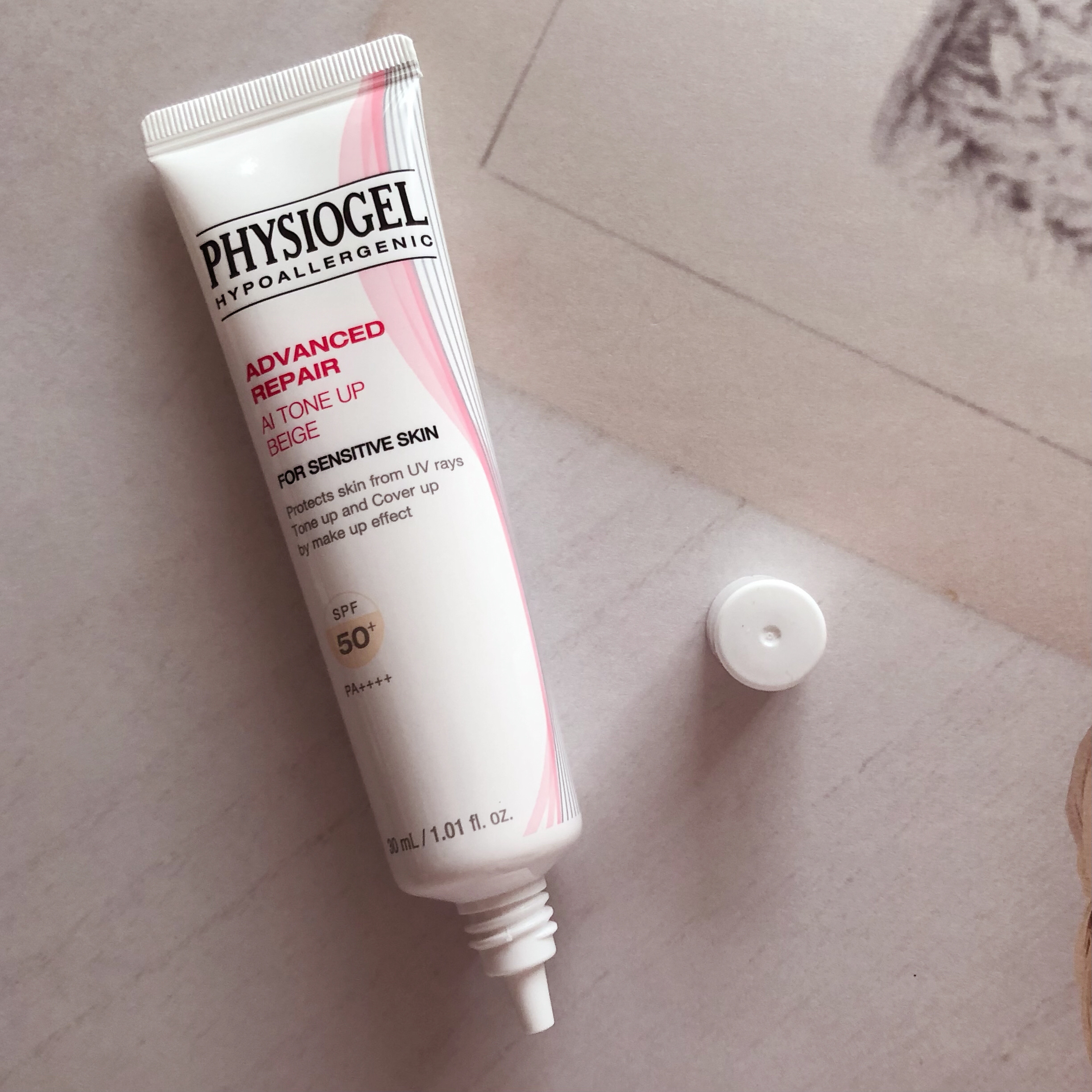 アドバンスドリペア　ＡＩトーンアップ　ベージュ/PHYSIOGEL/日焼け止めクリームを使ったクチコミ（2枚目）