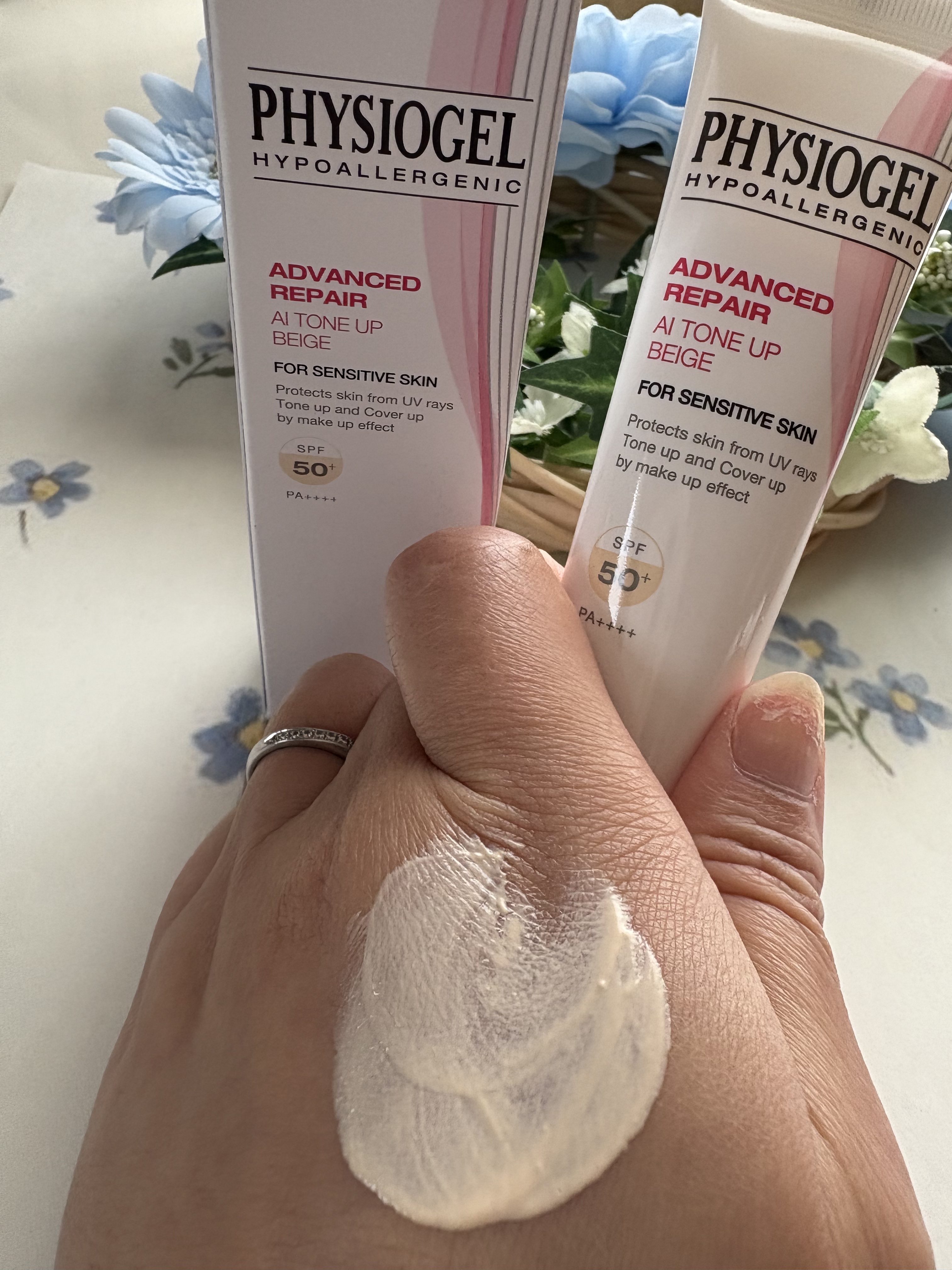 アドバンスドリペア　ＡＩトーンアップ　ベージュ/PHYSIOGEL/日焼け止めクリームを使ったクチコミ（2枚目）