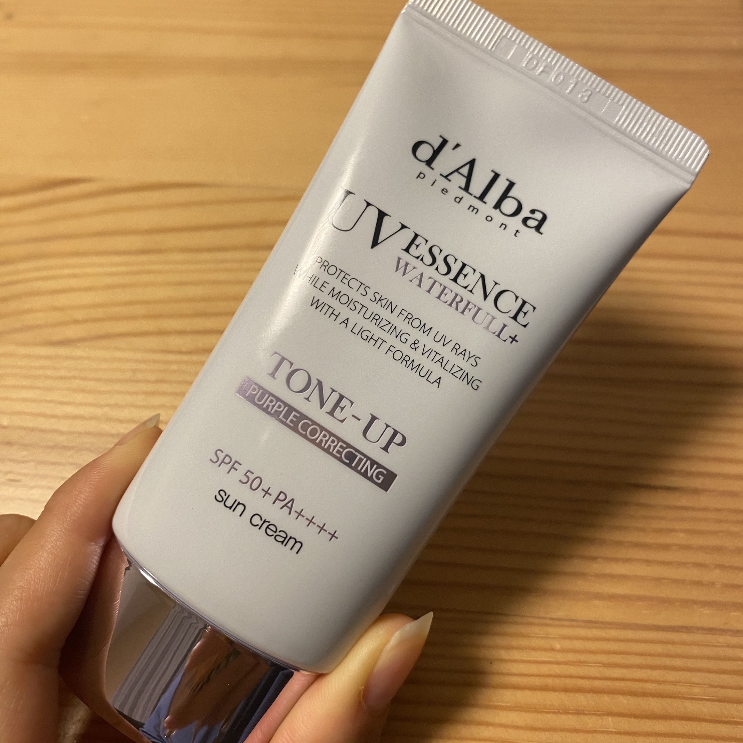 ホワイトトリュフナリシングハンドセラムインクリーム/ダルバ/ハンドクリームを使ったクチコミ（2枚目）