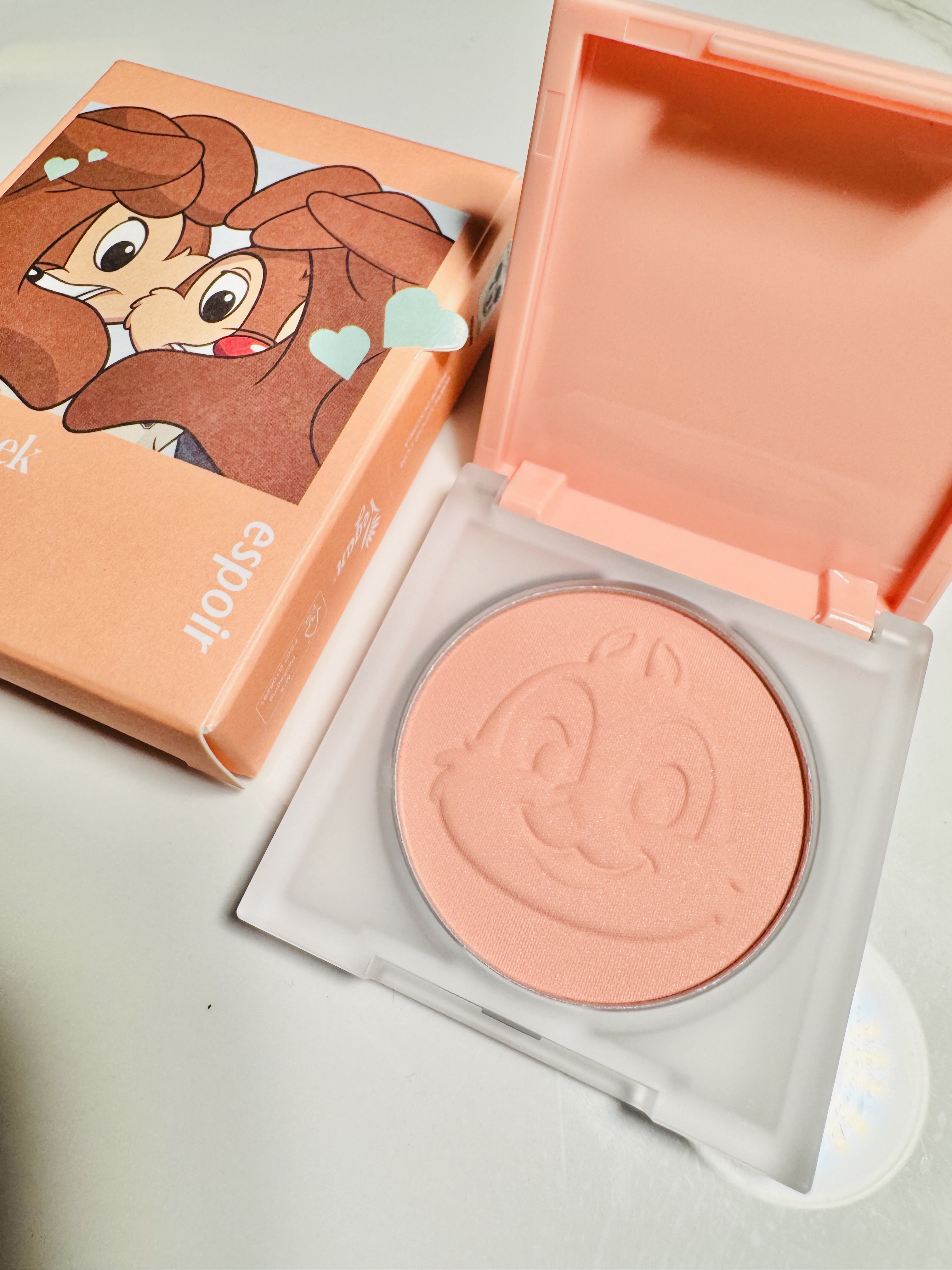 ブラリーチーク(ディズニーエディション) 02 ウエービーコーラル/espoir/チークを使ったクチコミ（2枚目）