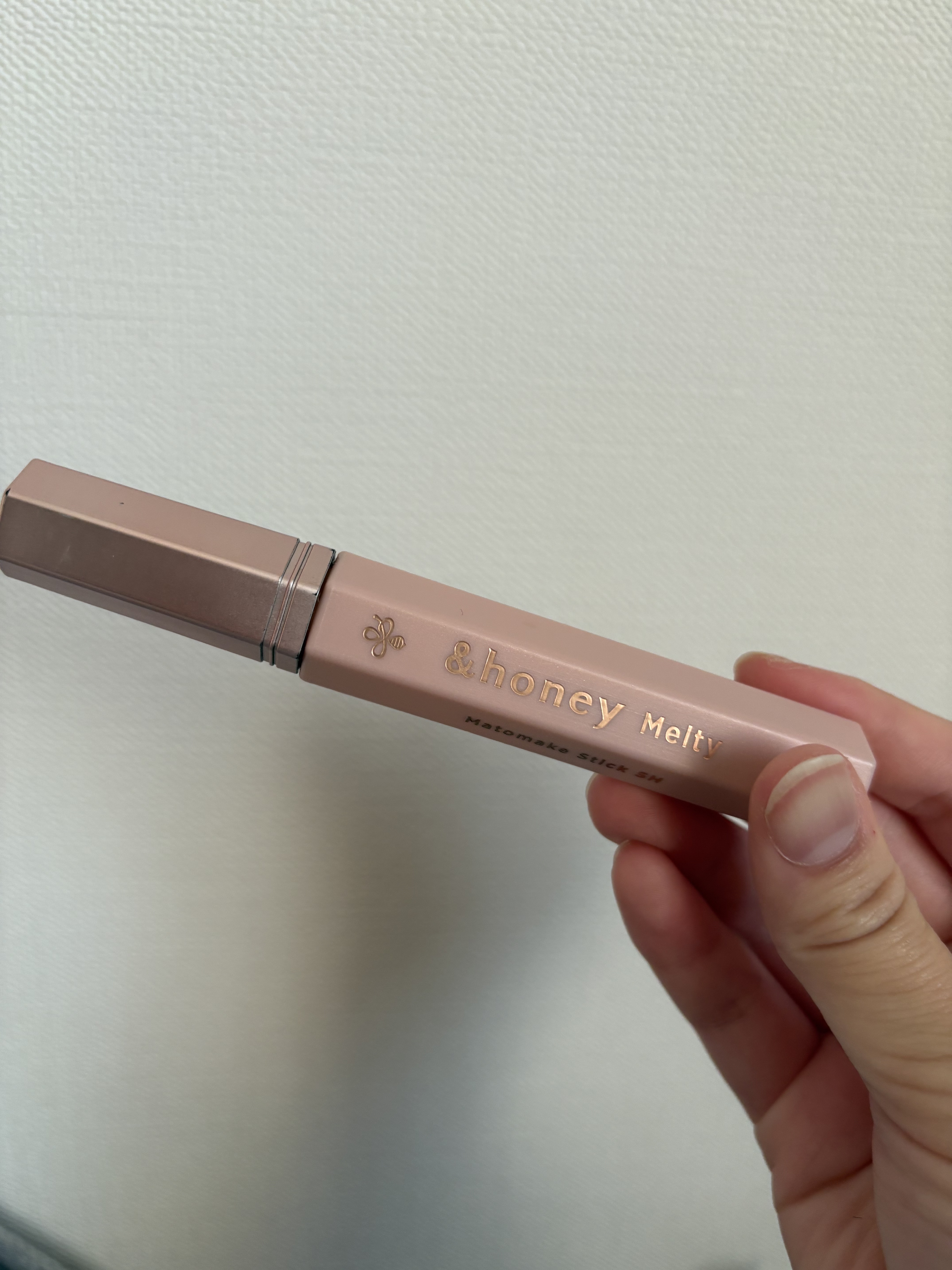 アンドハニー メルティ マトメイクスティック スーパーホールド 4.0/&honey/ヘアジェルを使ったクチコミ（1枚目）