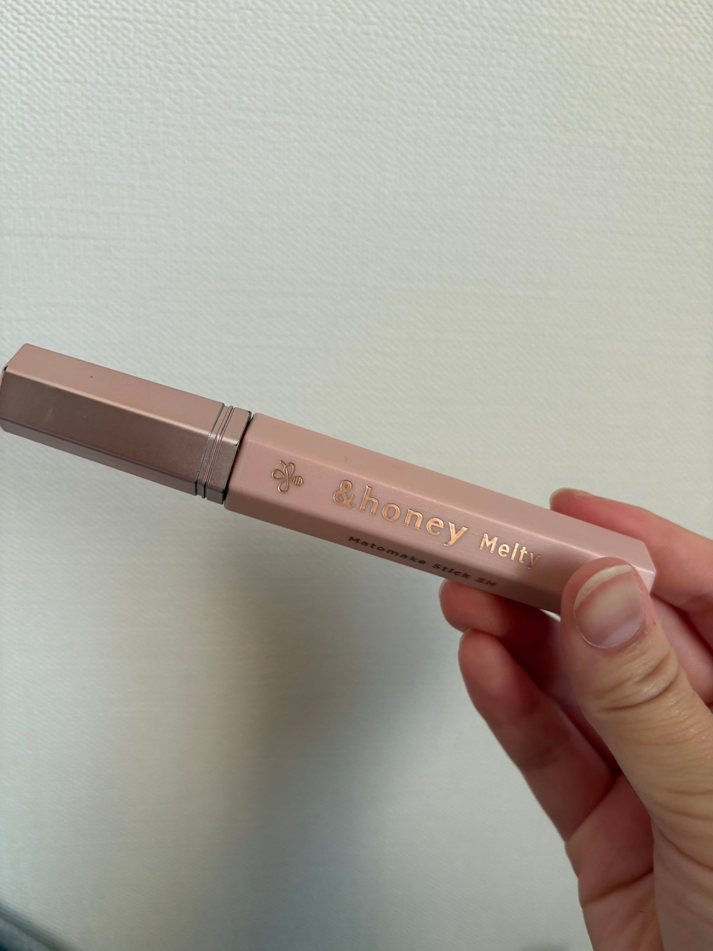 アンドハニー メルティ マトメイクスティック スーパーホールド 4.0/&honey/ヘアジェルを使ったクチコミ(1枚目)