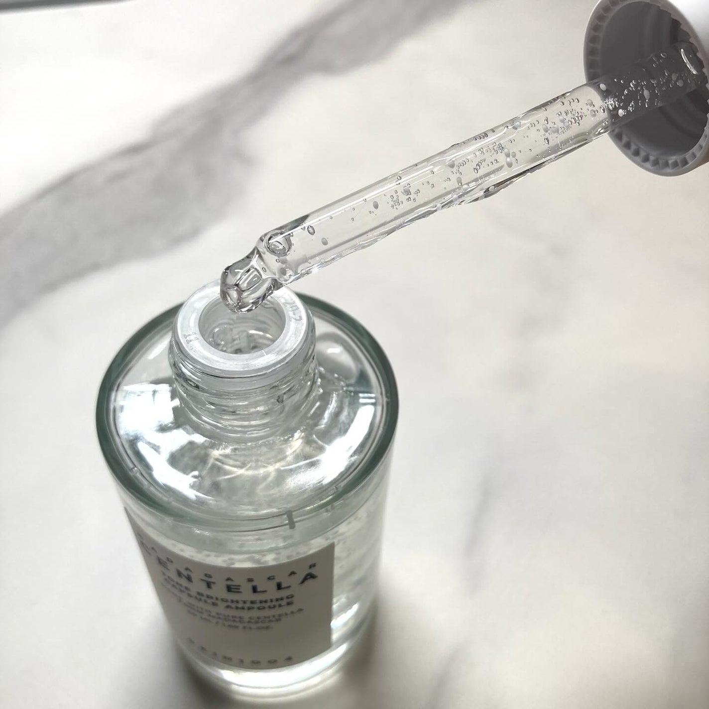 トーンブライトニング カプセルアンプル/SKIN1004/美容液を使ったクチコミ(4枚目)