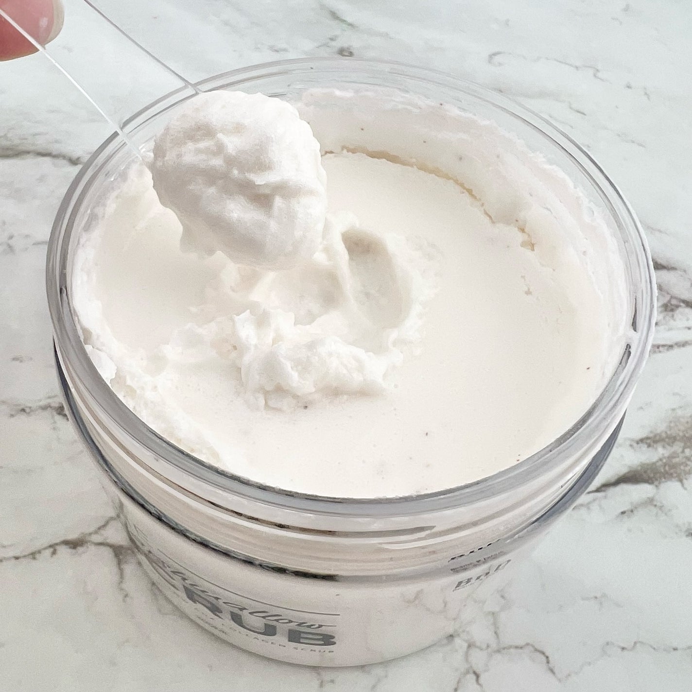 BnD マシュマロ コラーゲン AHA スクラブ /BnD/ボディスクラブを使ったクチコミ(2枚目)