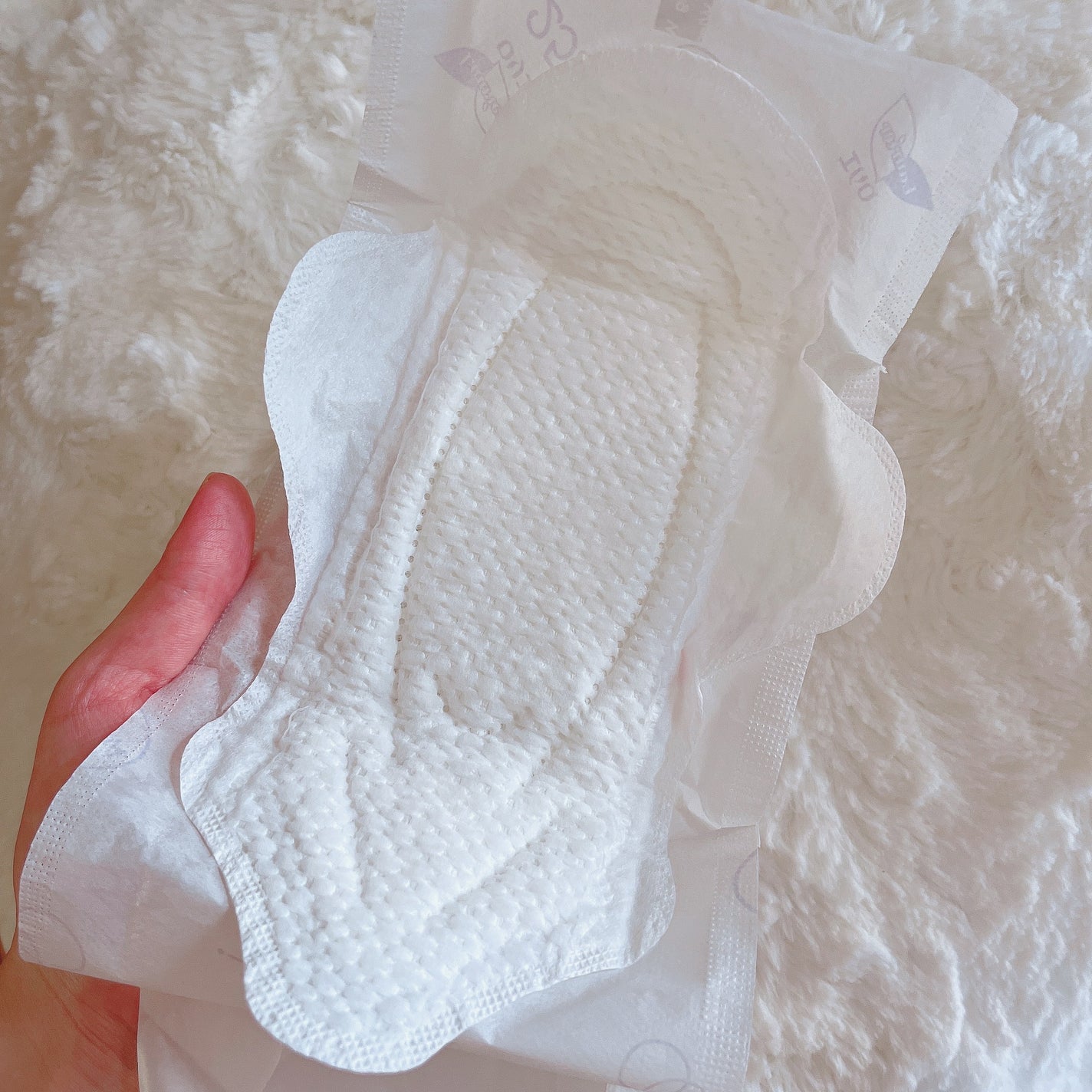 ロリエ もちふわ fit 25cm 羽つき 14コ入 (医薬部外品 )/ロリエ/ナプキンを使ったクチコミ(3枚目)