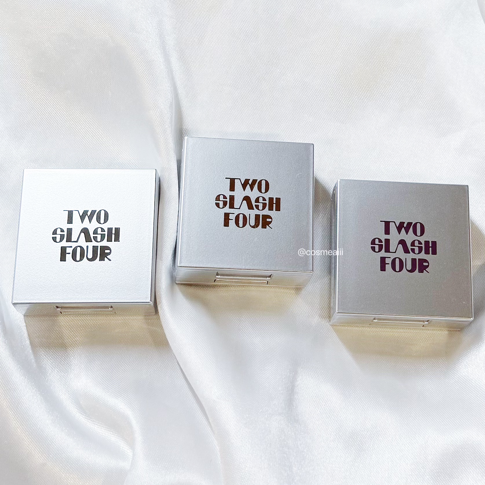 ストロビングフェイスキューブ/TWO SLASH FOUR/ハイライトを使ったクチコミ（3枚目）