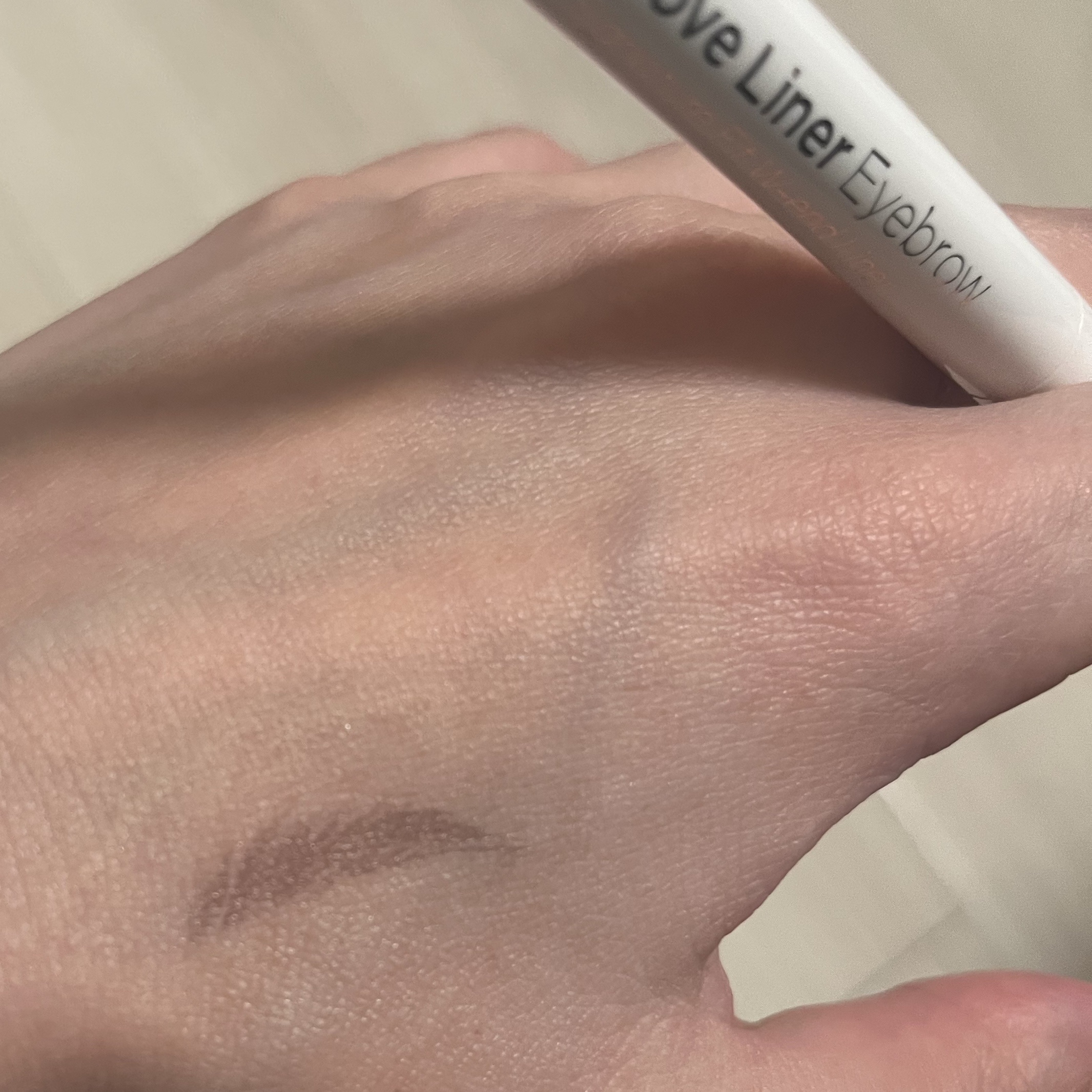 ラブ・ライナー シグネチャーフィットWエンドライナー＜アイブロウ＞/ラブ・ライナー/リキッドアイブロウを使ったクチコミ（2枚目）