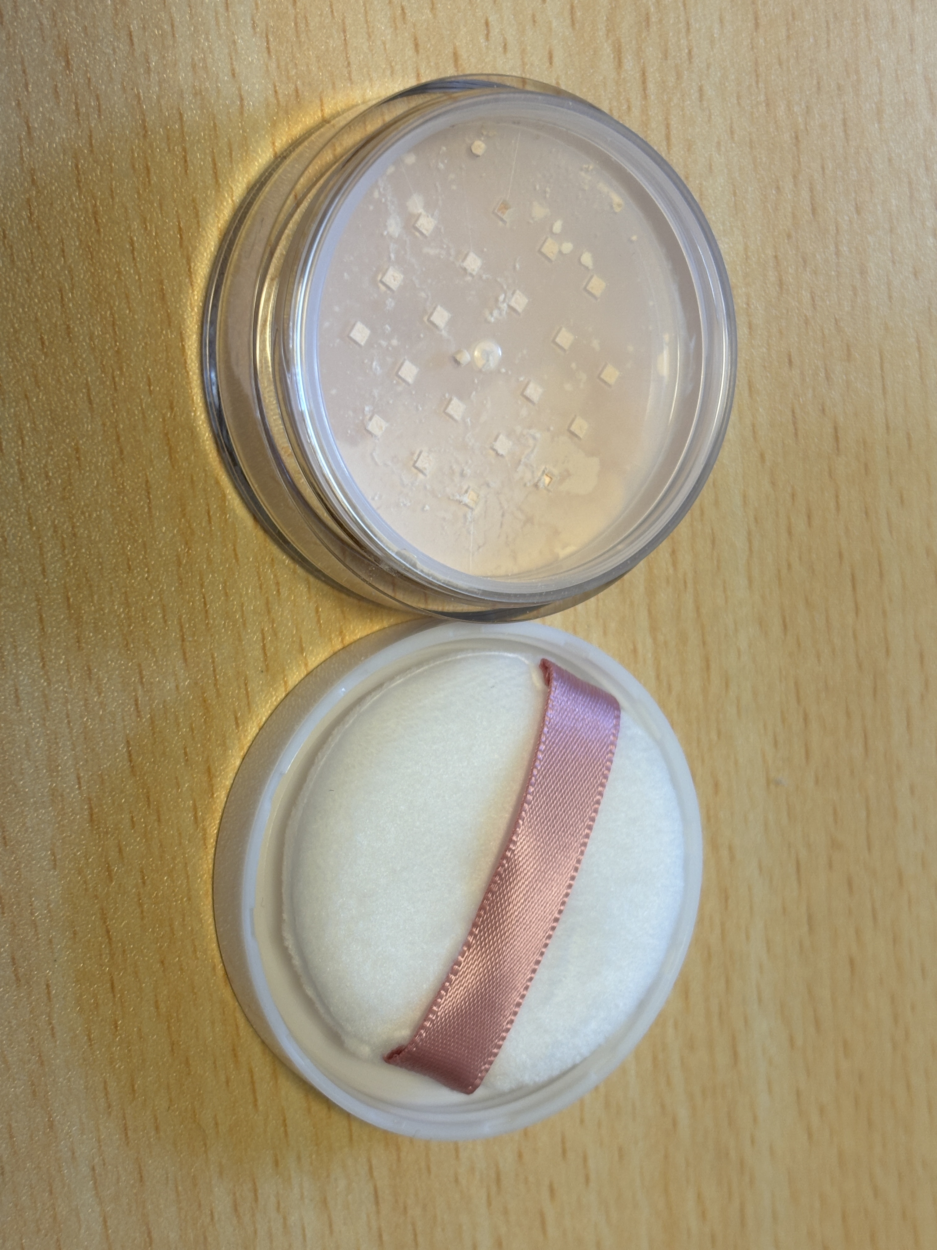 マットシフォン フィニッシングルースパウダー /KiSS/ルースパウダーを使ったクチコミ（3枚目）