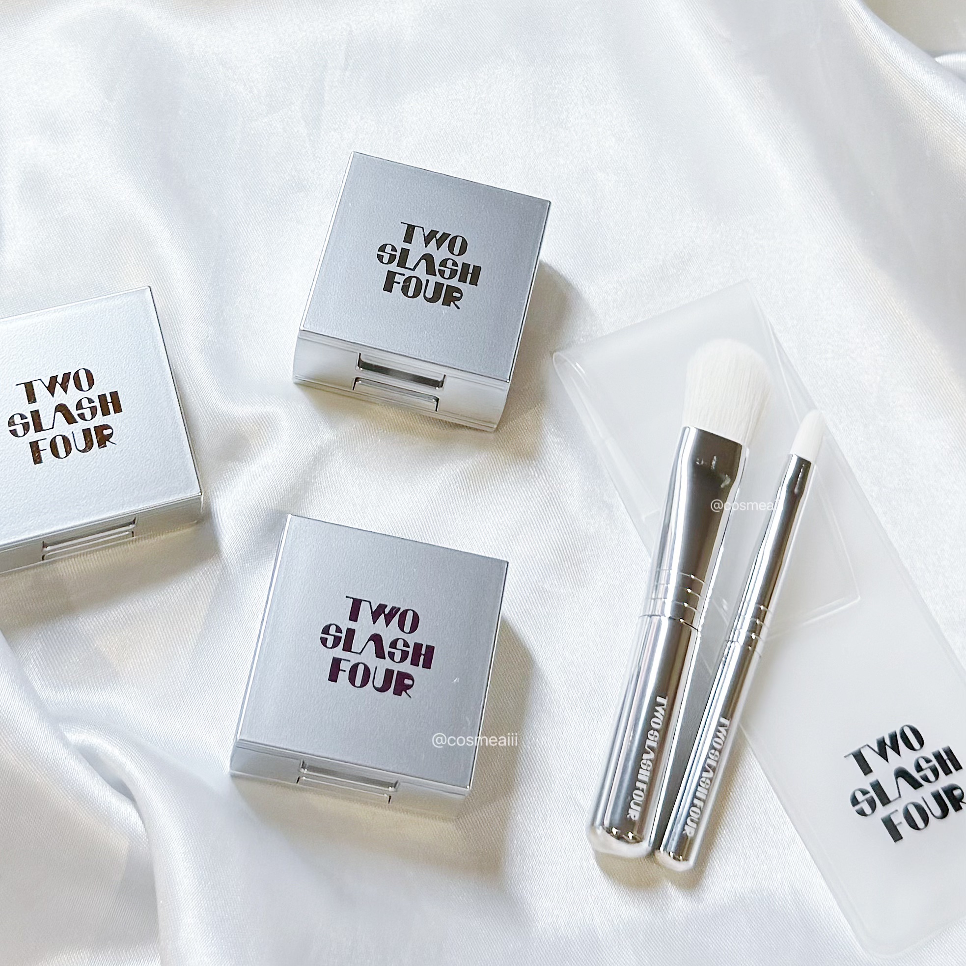 ストロビングフェイスキューブ/TWO SLASH FOUR/ハイライトを使ったクチコミ（2枚目）