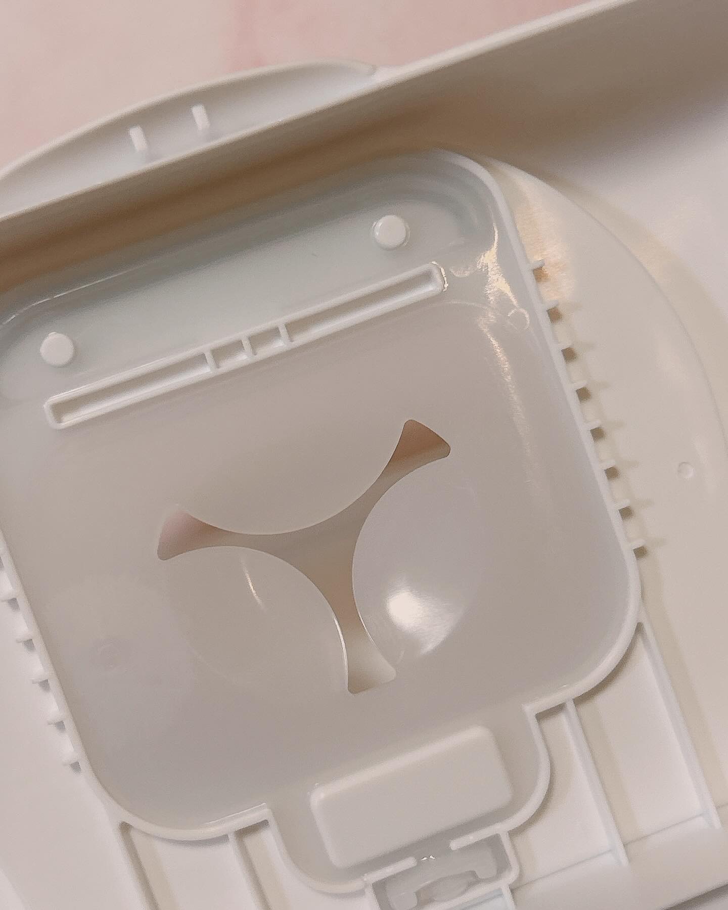 除菌できるノンアルコールタオル/エリエール/ティッシュを使ったクチコミ（2枚目）