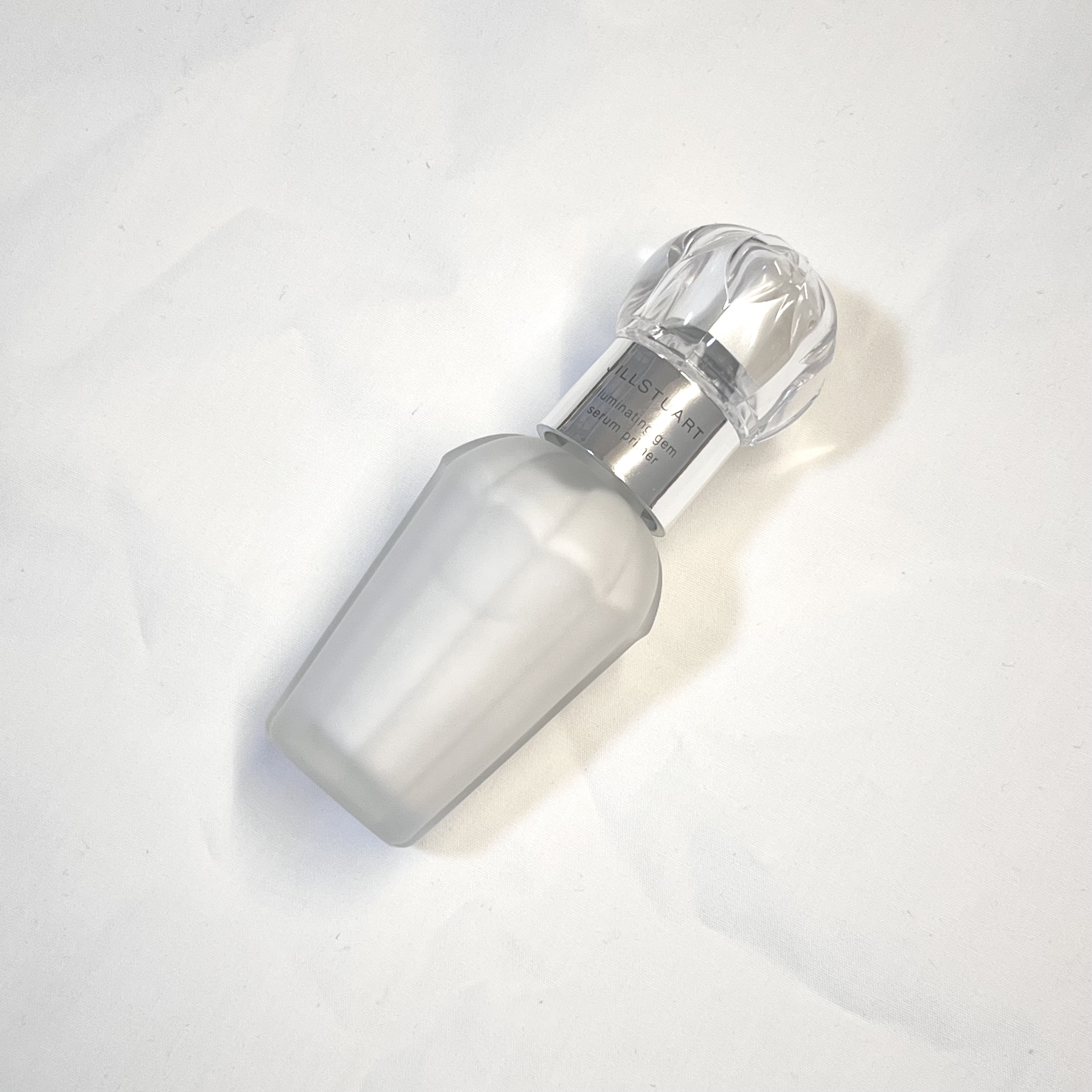 ジルスチュアート イルミネイティングジェム セラムプライマー 02 diamond gem/JILL STUART/化粧下地を使ったクチコミ（1枚目）