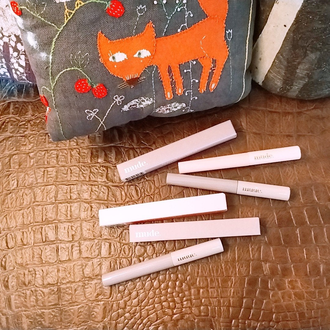 mcgroupakiko on LIPS 「1本1本を自然に整えてくれる、ムードバランスを演出するナチュラ..」(3枚目)