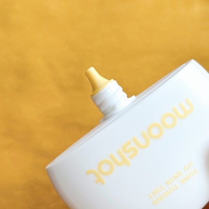 トーンチューニング UV スキンティント/moonshot/日焼け止めクリームを使ったクチコミ(3枚目)