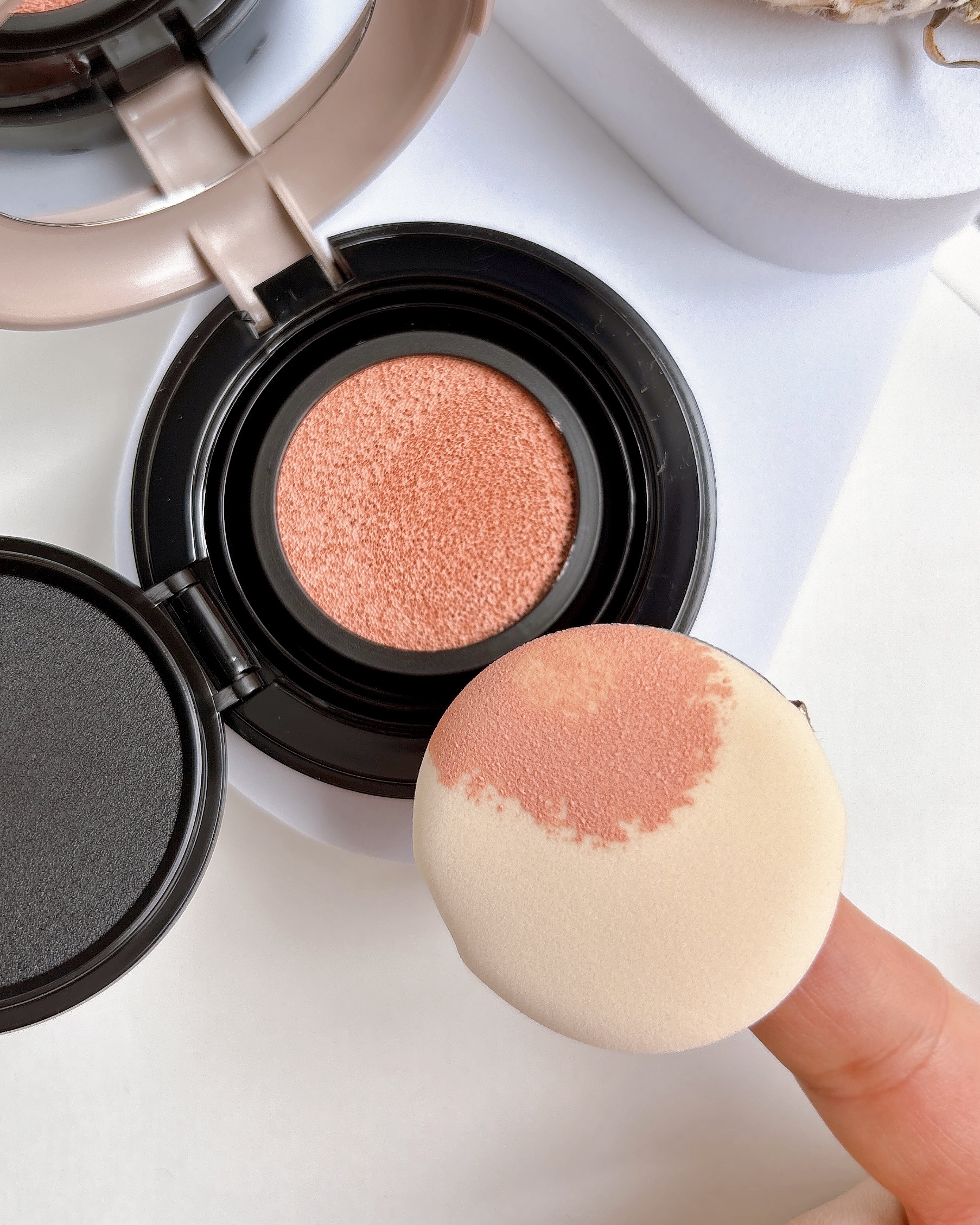 ステファニーピュアカラークッションチーク/ステファニー/リキッドチークを使ったクチコミ（3枚目）