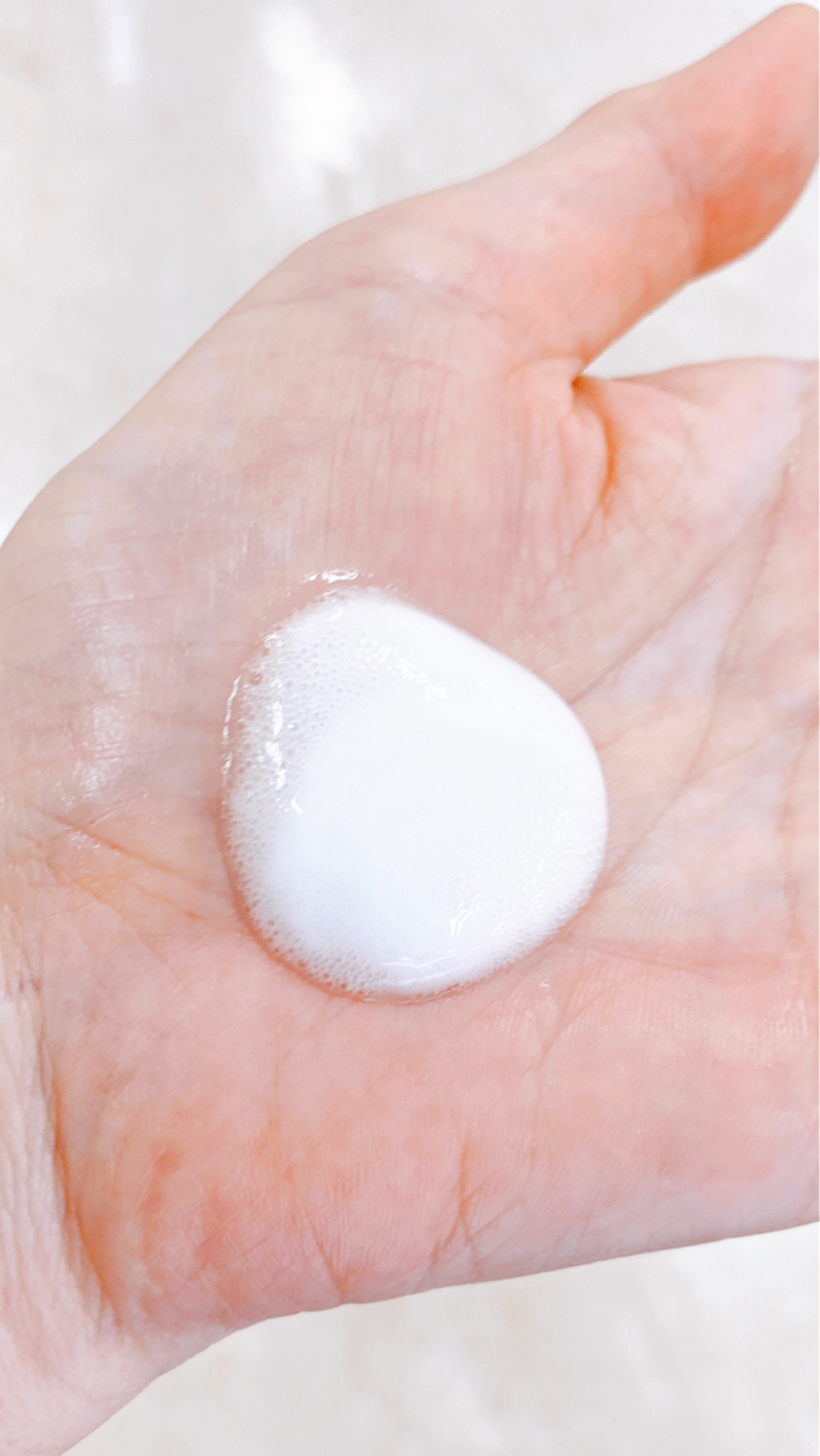 ソフィーナ iP 水光ピーリング泡セラム<ふきとり美容液>/SOFINA iP/美容液を使ったクチコミ（2枚目）