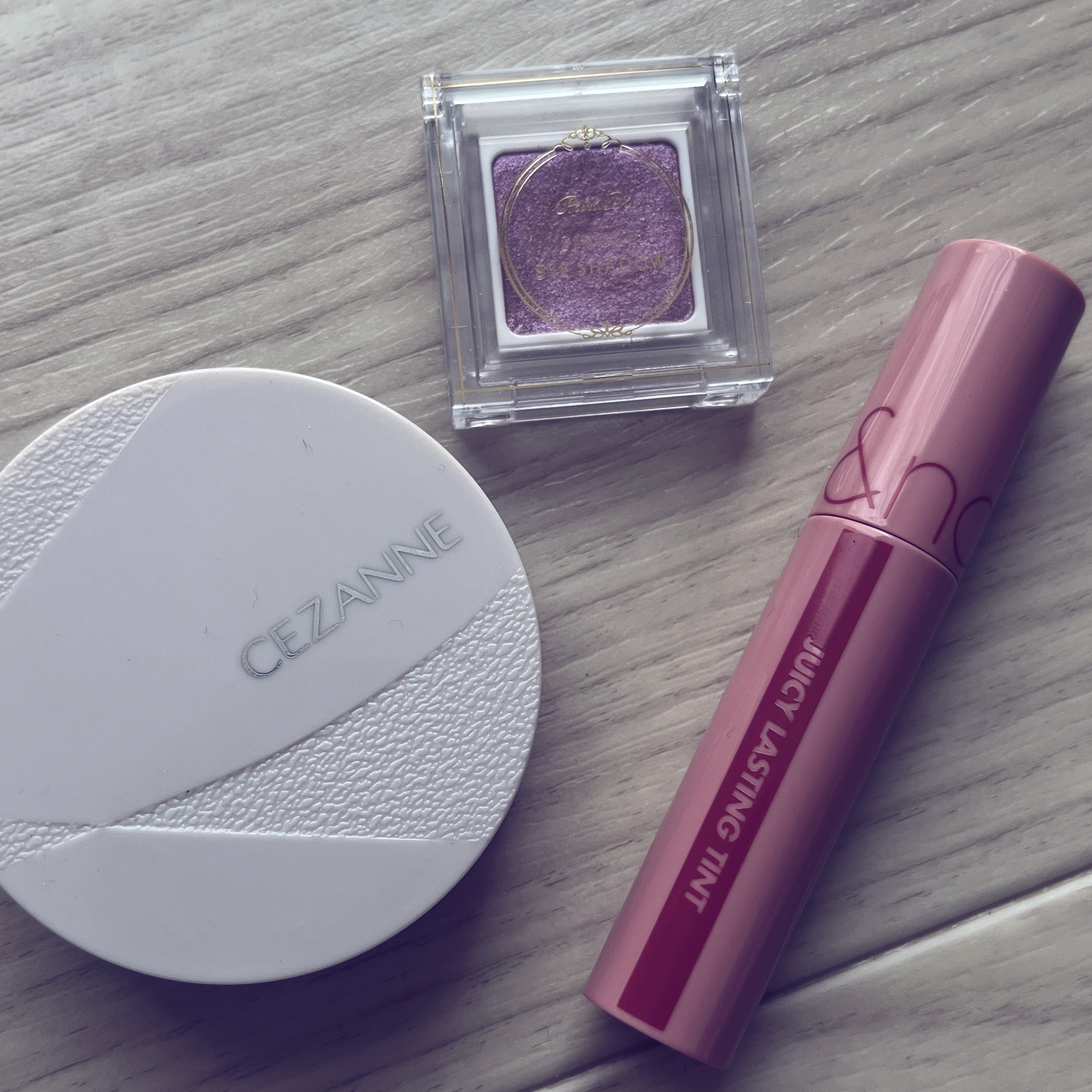 毛穴レスパウダー/CEZANNE/プレストパウダーを使ったクチコミ（1枚目）