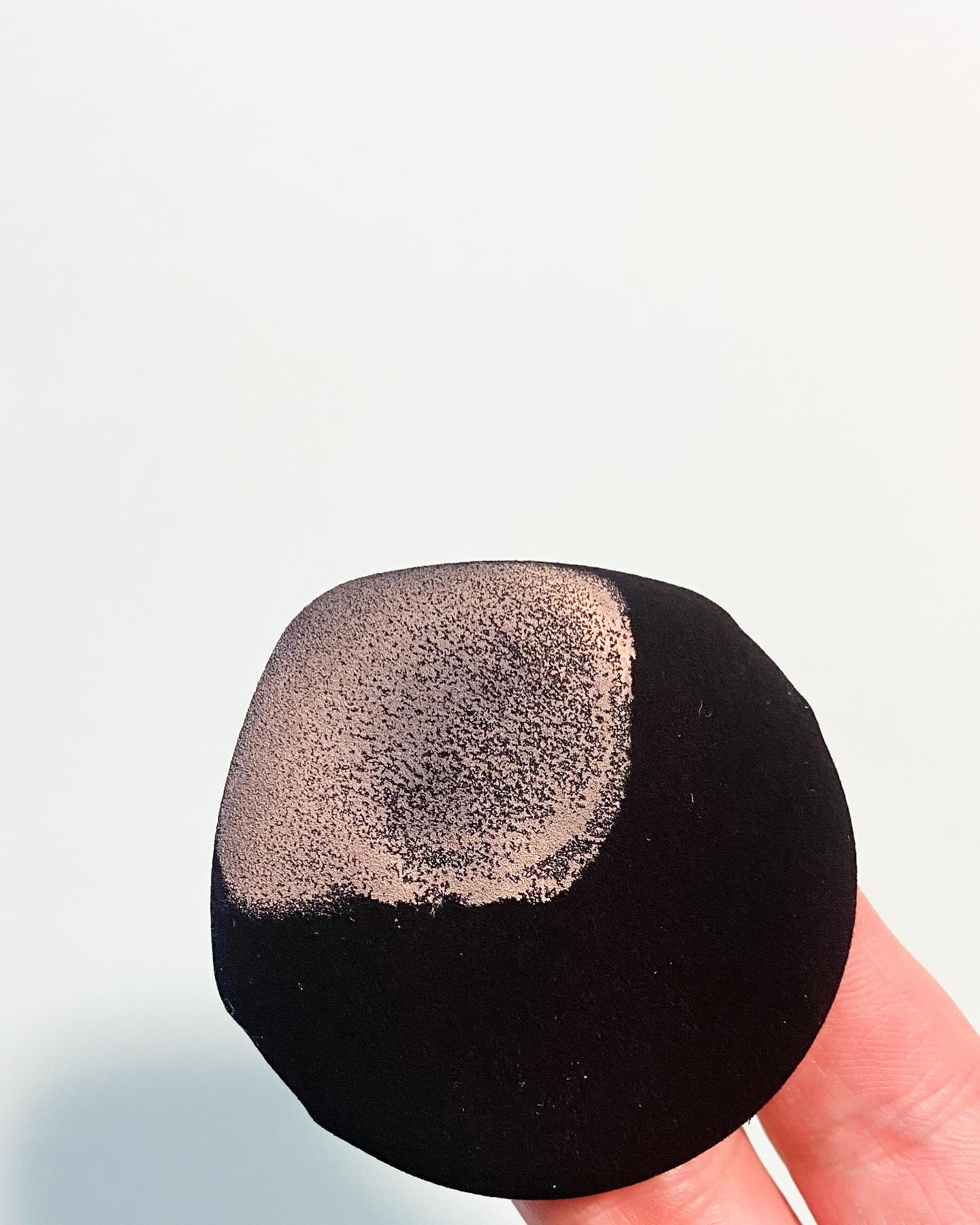 Glow me mesh cushion /Likebel/クッションファンデーションを使ったクチコミ（3枚目）