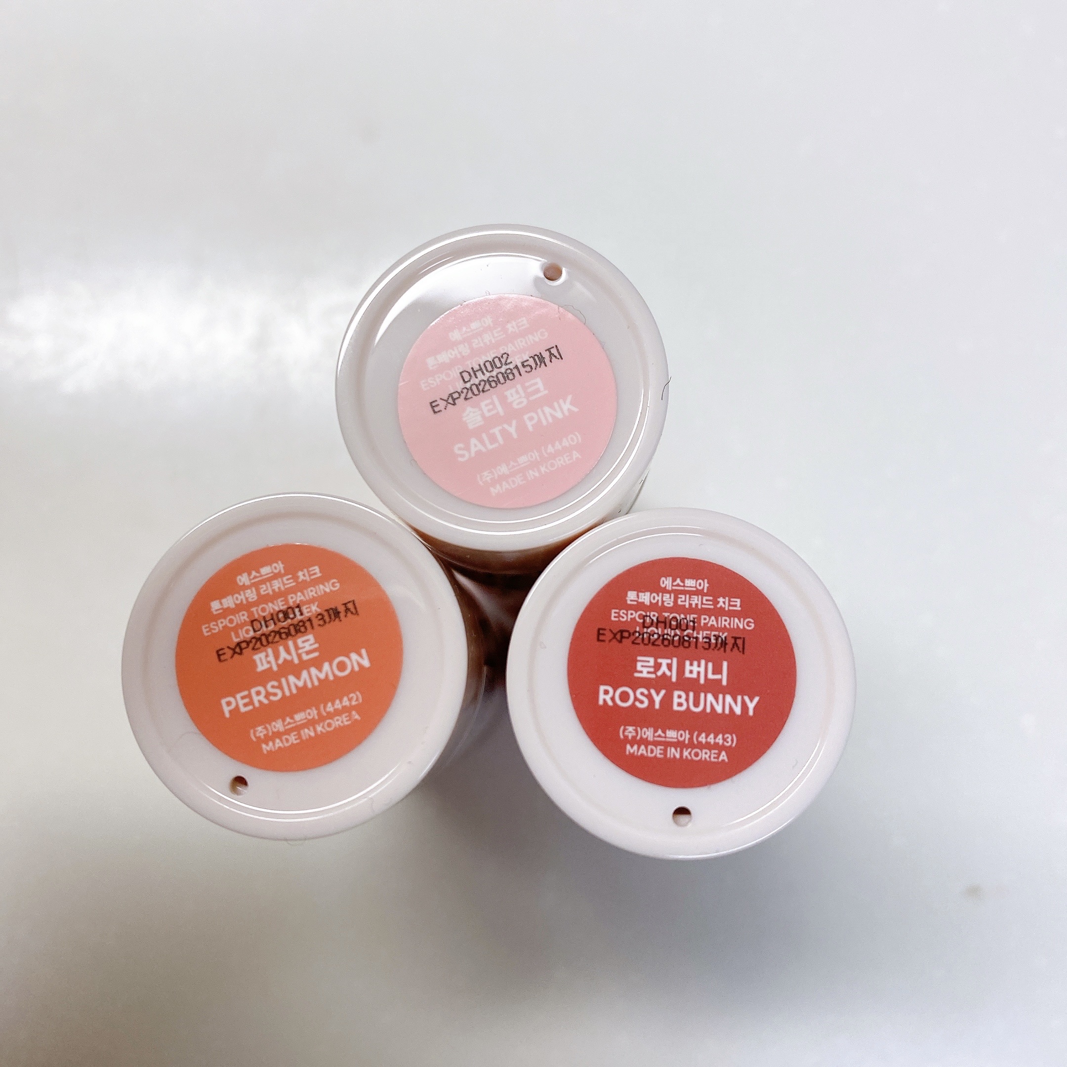 espoir トーンペアリングリキッドチークのクチコミ「\espoir トーンペアリングリキッドチーク/

02　ソルティピンク

04　パーシモン
.....」（3枚目）