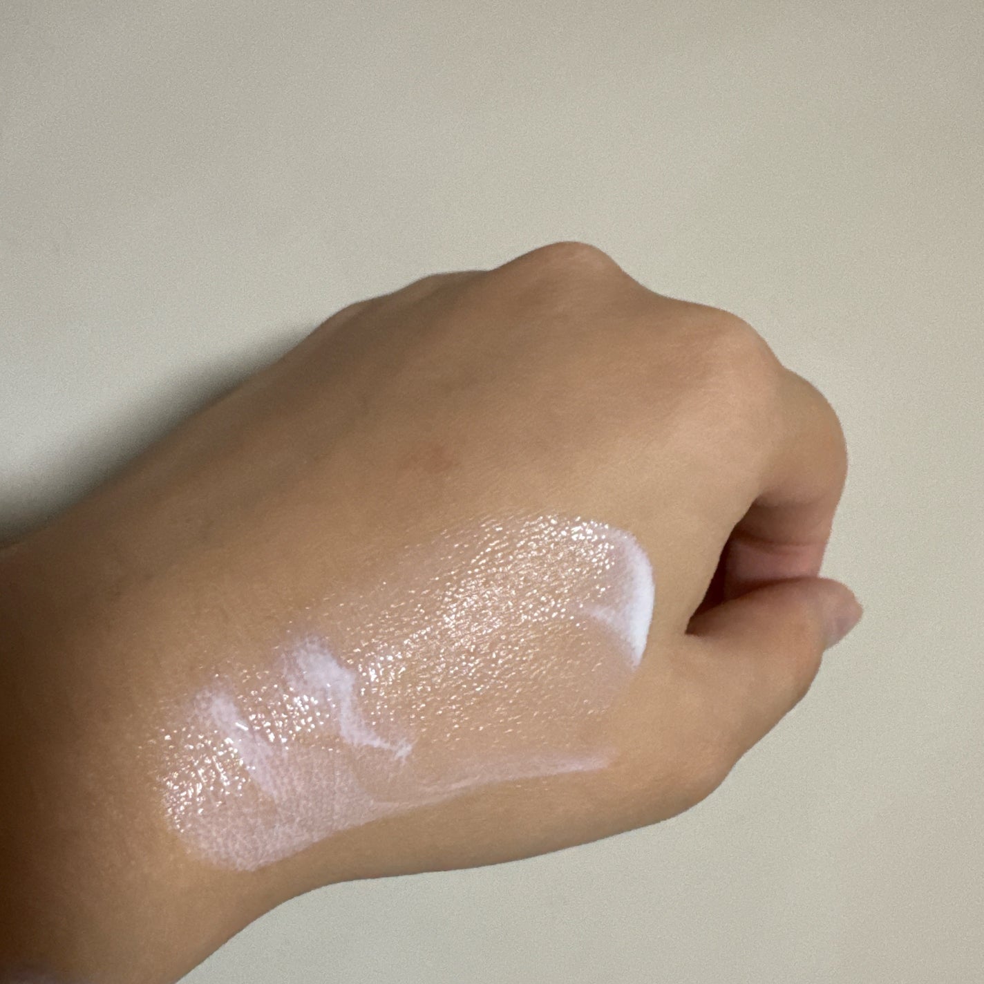 ヒアルーシカ ウォーターフィット サンセラム/SKIN1004/日焼け止めローションを使ったクチコミ(4枚目)