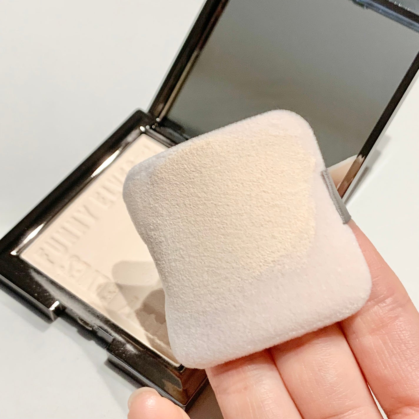 ソフトマットプレストパウダー/FUNNY ELVES方里/プレストパウダーを使ったクチコミ(2枚目)