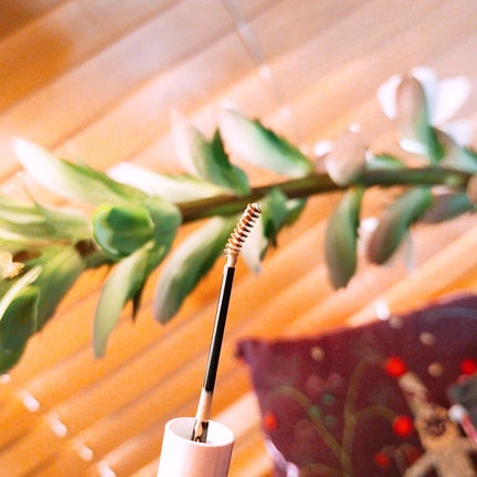 mcgroupakiko on LIPS 「1本1本を自然に整えてくれる、ムードバランスを演出するナチュラ..」(5枚目)