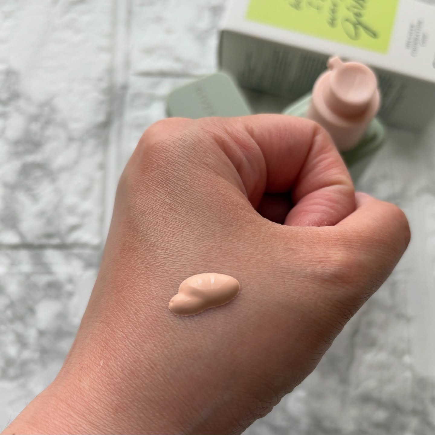 ジヴェルニー 密着カバーファンデーション/GIVERNY/リキッドファンデーションを使ったクチコミ（3枚目）