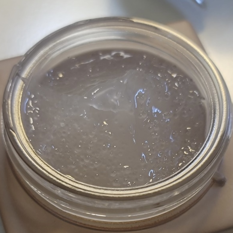 フローリフティングラッピングクリーム/koy/フェイスクリームを使ったクチコミ（2枚目）